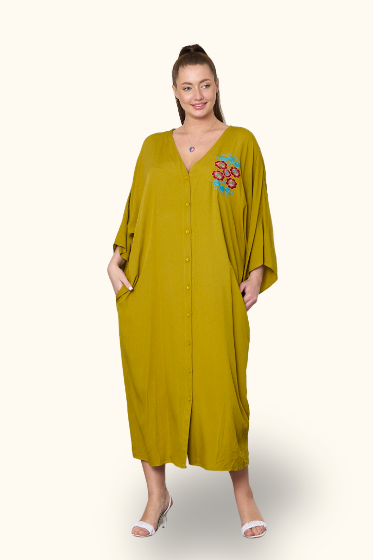 Hardal Rengi V Yaka Sırtı ve Göğsü Çiçek Nakışlı Cepli Oversize Uzun Gömlek Elbise