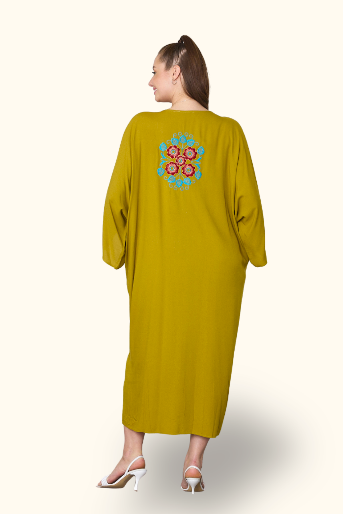 Hardal Rengi V Yaka Sırtı ve Göğsü Çiçek Nakışlı Cepli Oversize Uzun Gömlek Elbise