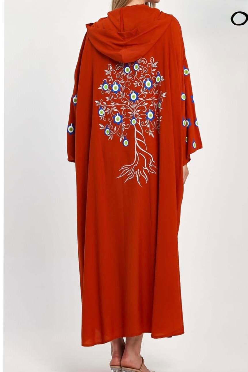 Kiremit Rengi Kapüşonlu Sırtı ve Kolları Kabartma Baskılı Oversize Uzun Elbise