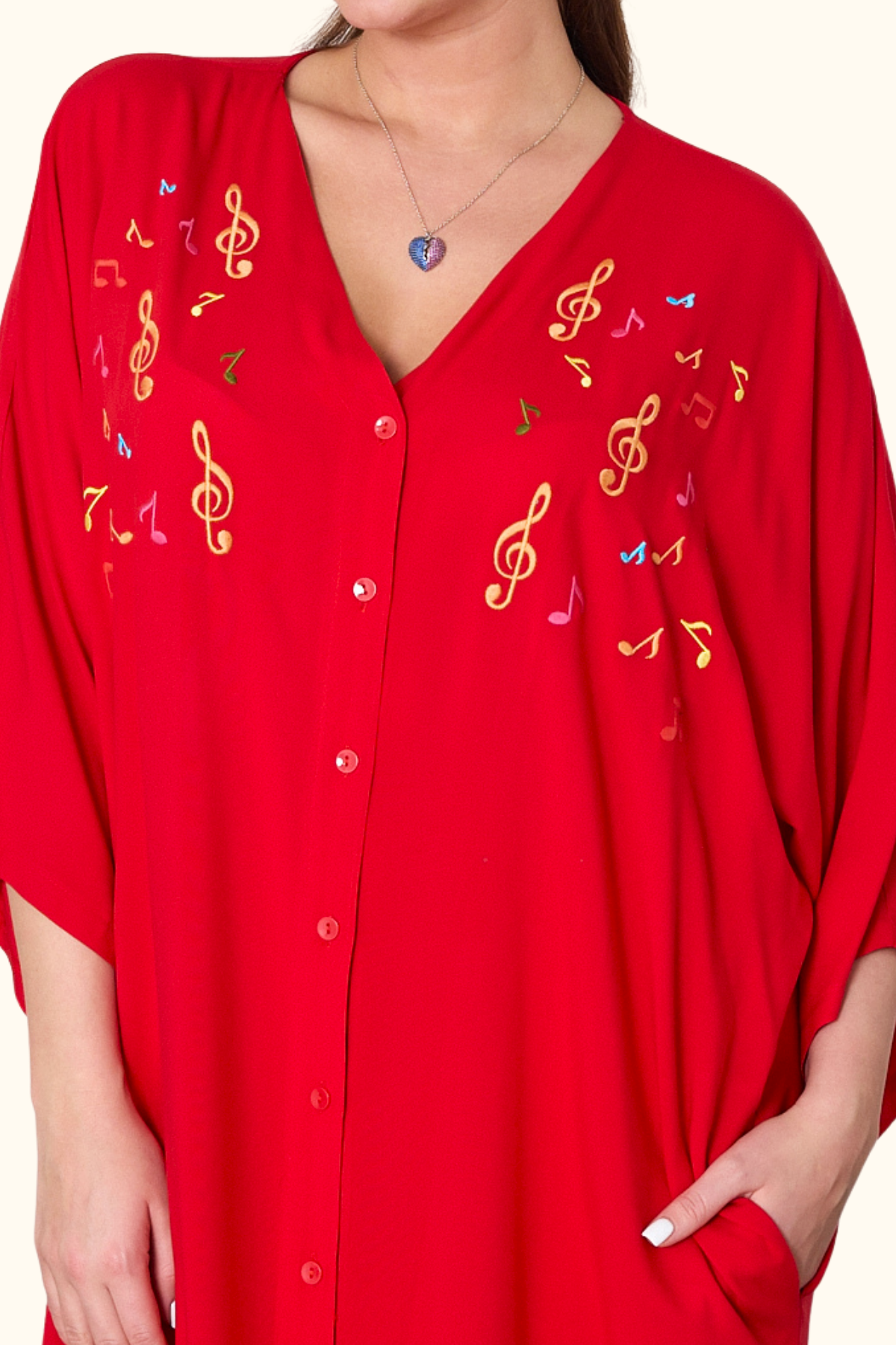 Kırmızı V Yaka Önü Nota Nakışlı Cepli Oversize Uzun Gömlek Elbise