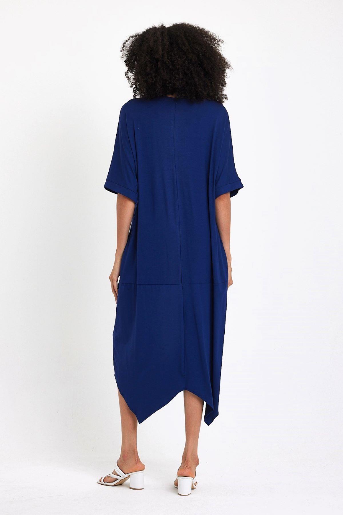 Lacivert V Yaka Kısa Kollu Yakası Çiçek Nakışlı Cepli Asimetrik Midi Penye Elbise