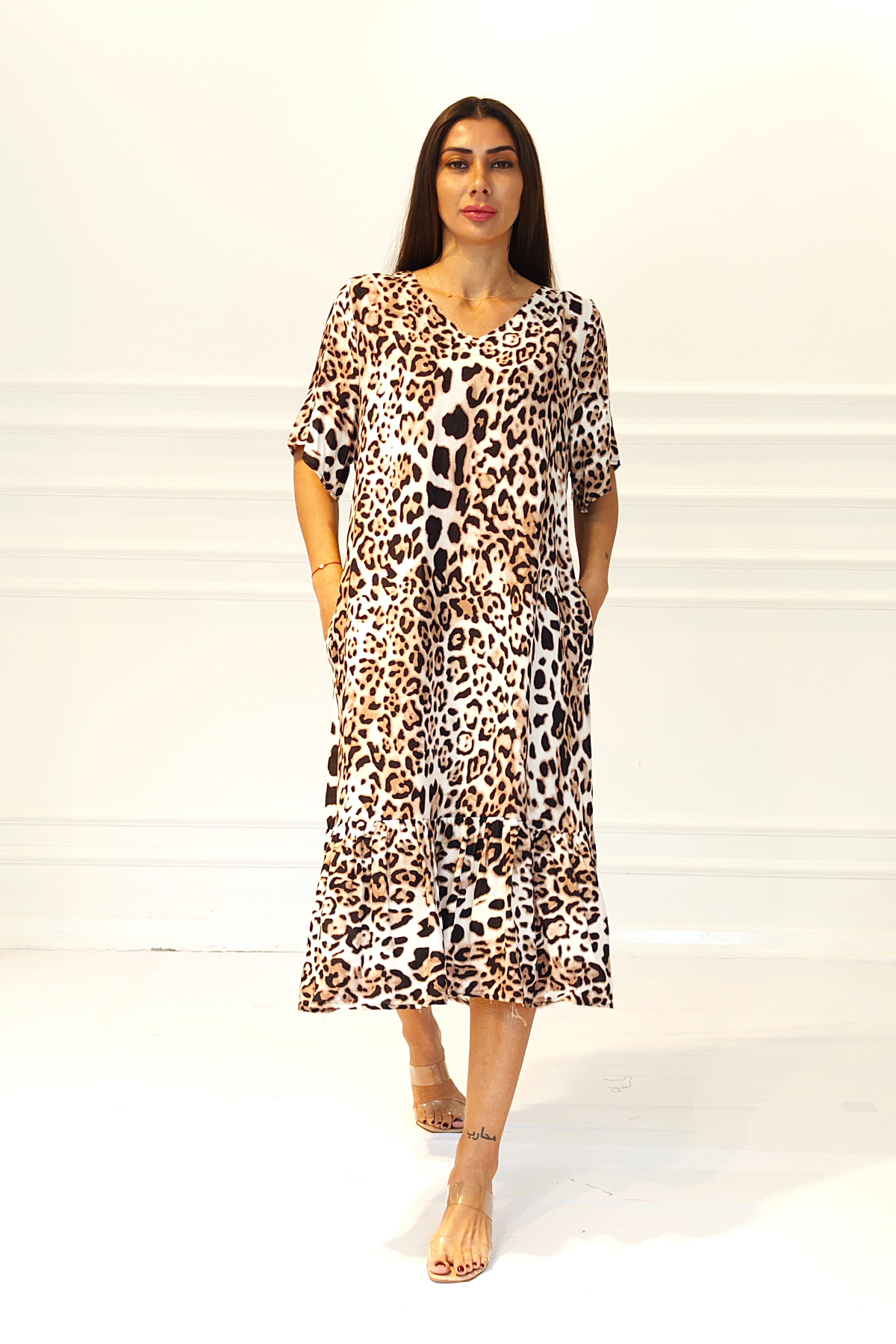 Leopar Desenli V Yaka Cepli Etekleri Fırıfırlı Midi Elbise