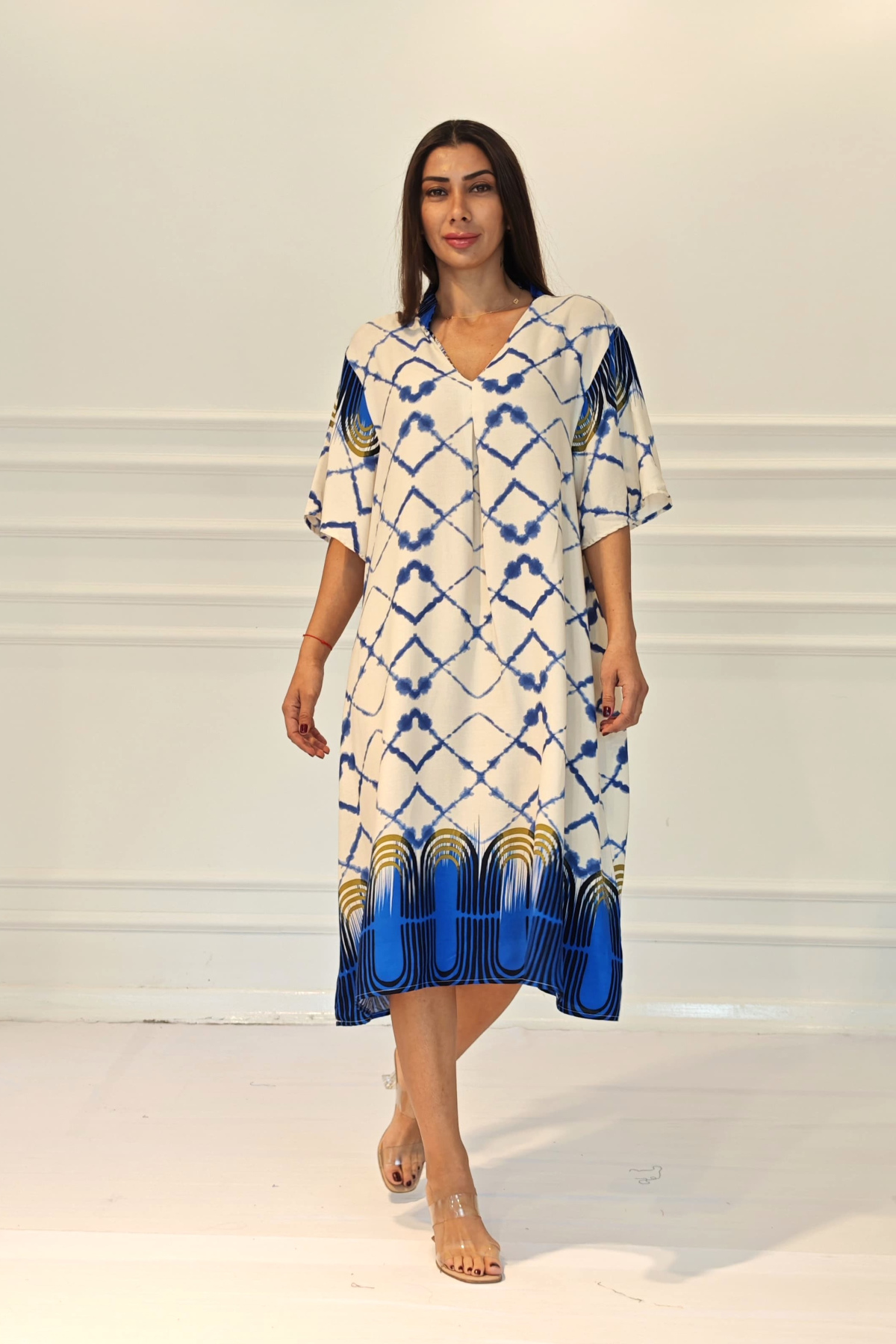 Mavi V Yaka Desenli Cepli Midi Elbise