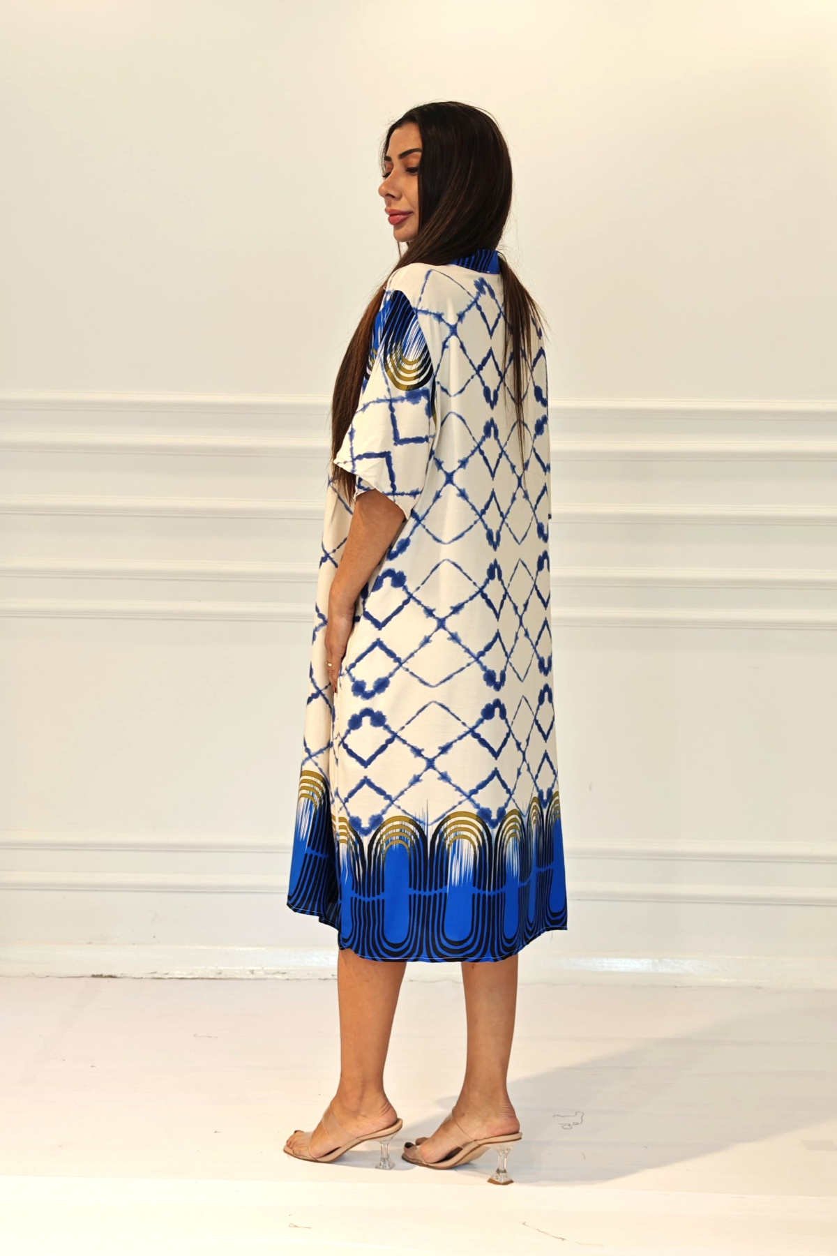 Mavi V Yaka Desenli Cepli Midi Elbise