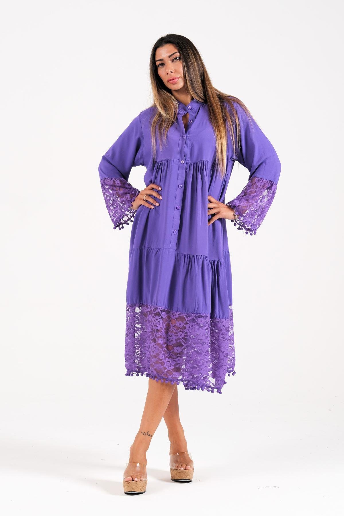 Mor Önden Düğmeli Kolları ve Eteği Dantelli Ponponlu Midi Elbise