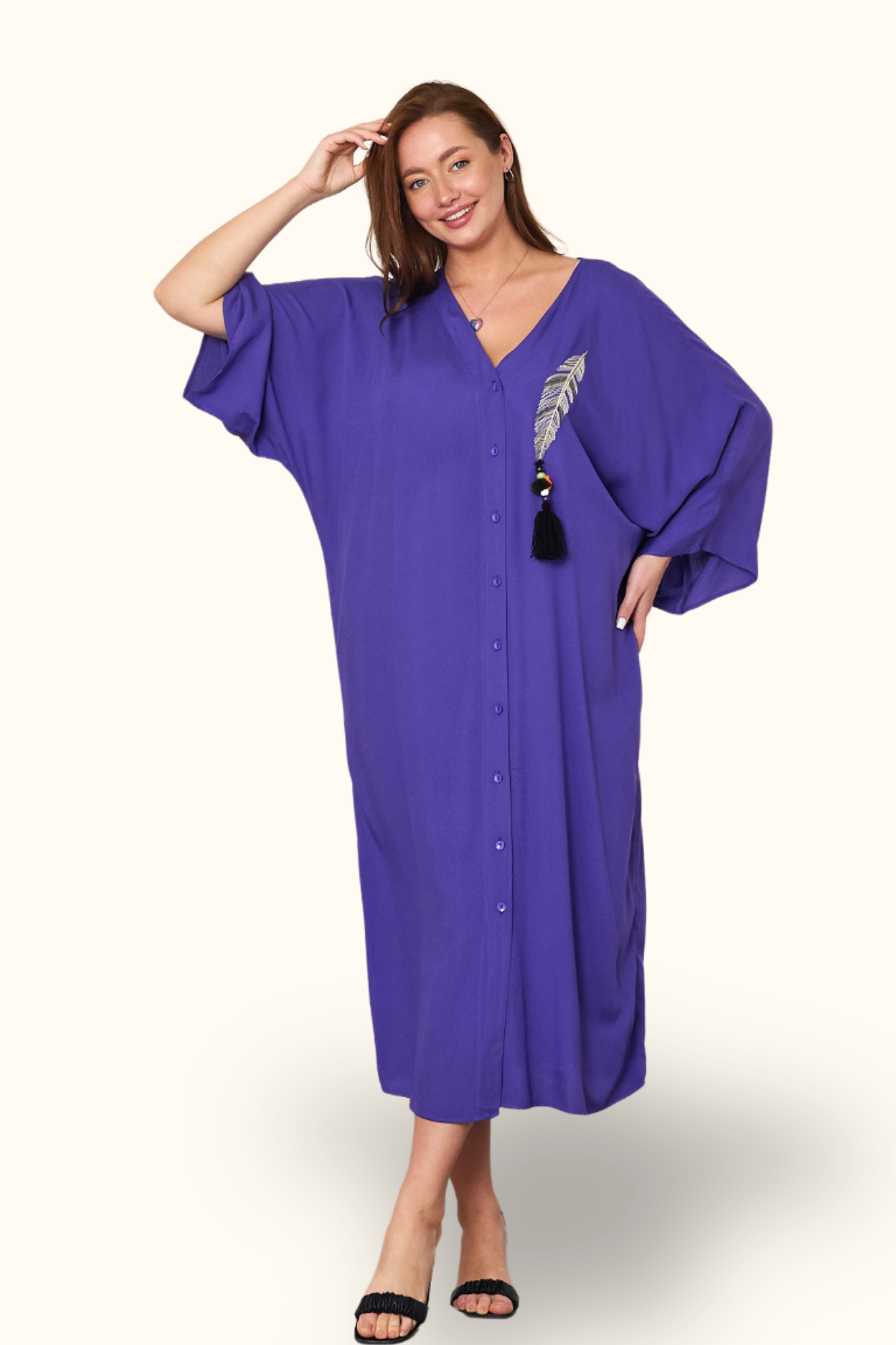 Mor V Yaka Tüy Nakışlı Boncuklu Cepli Oversize Uzun Elbise