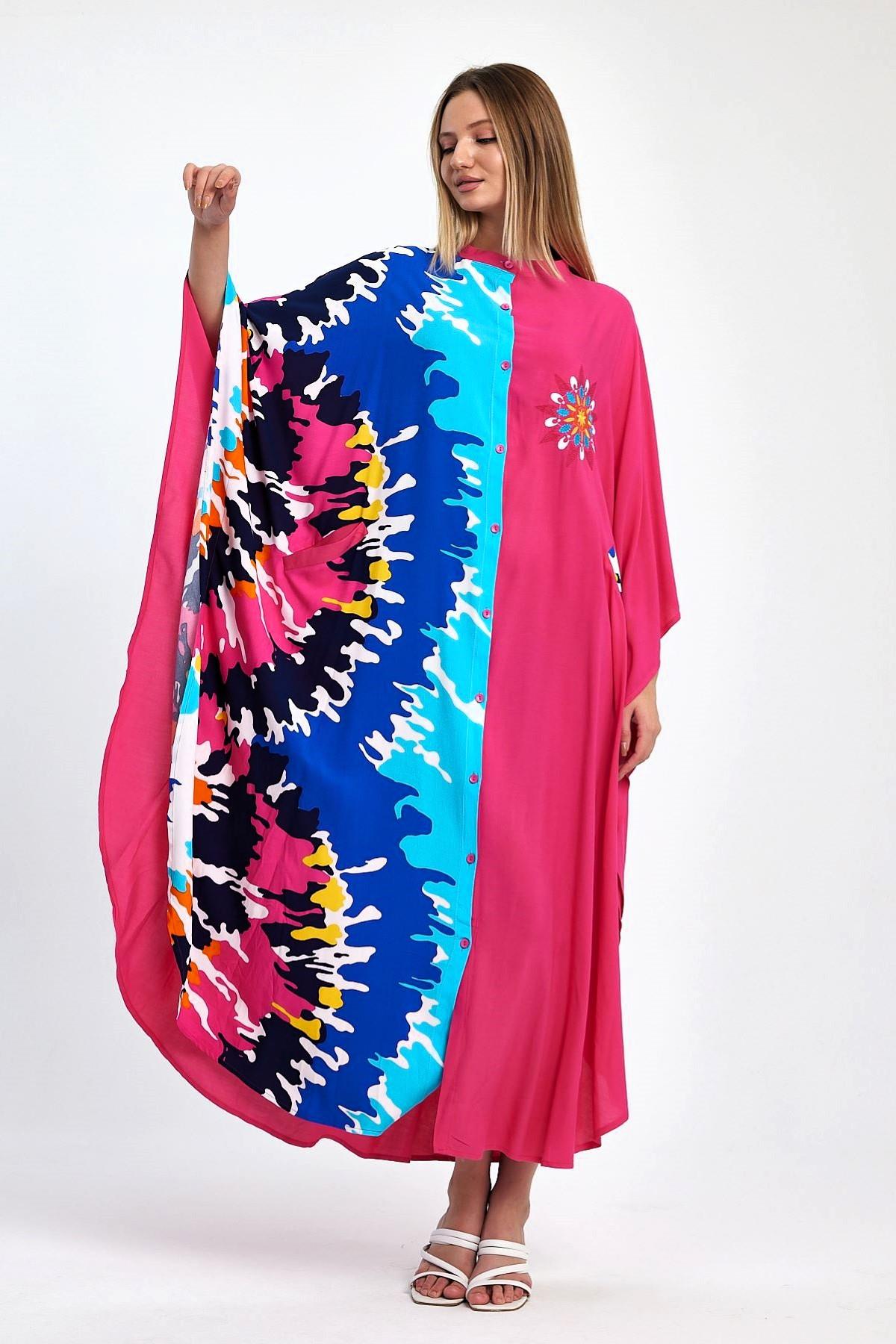 Pembe Desen Garnili Göğsü Nakışlı Cepli Oversize Uzun Elbise