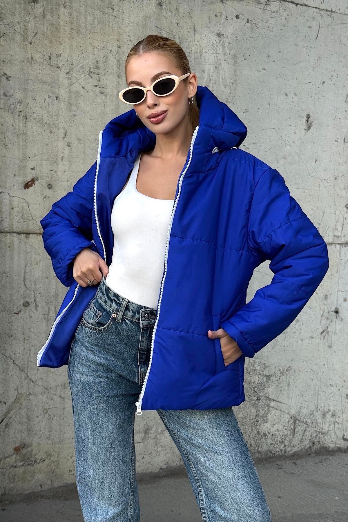 ساكس معطف قابل للنفخ بغطاء رأس أزرق مقاوم للماء بغطاء رأس أزرق