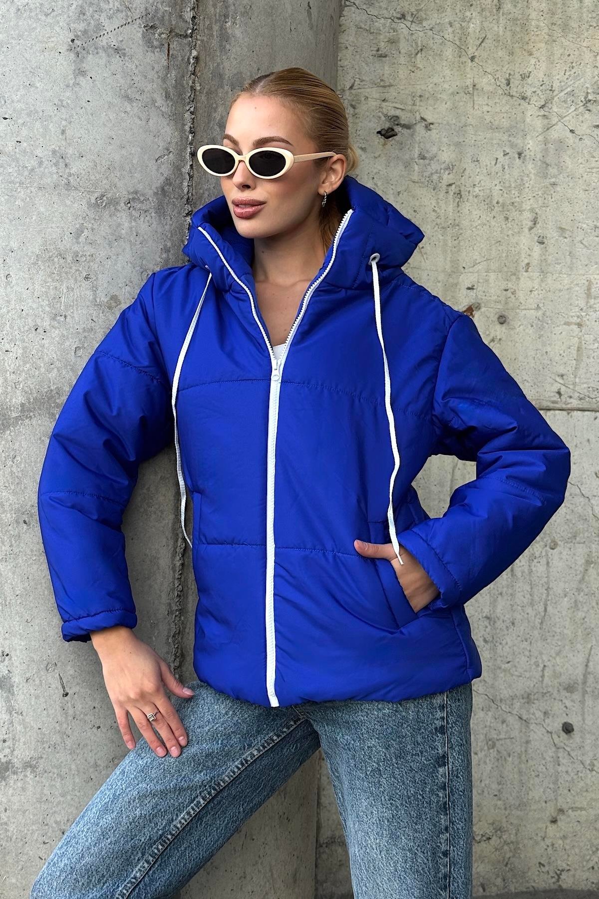 ساكس معطف قابل للنفخ بغطاء رأس أزرق مقاوم للماء بغطاء رأس أزرق