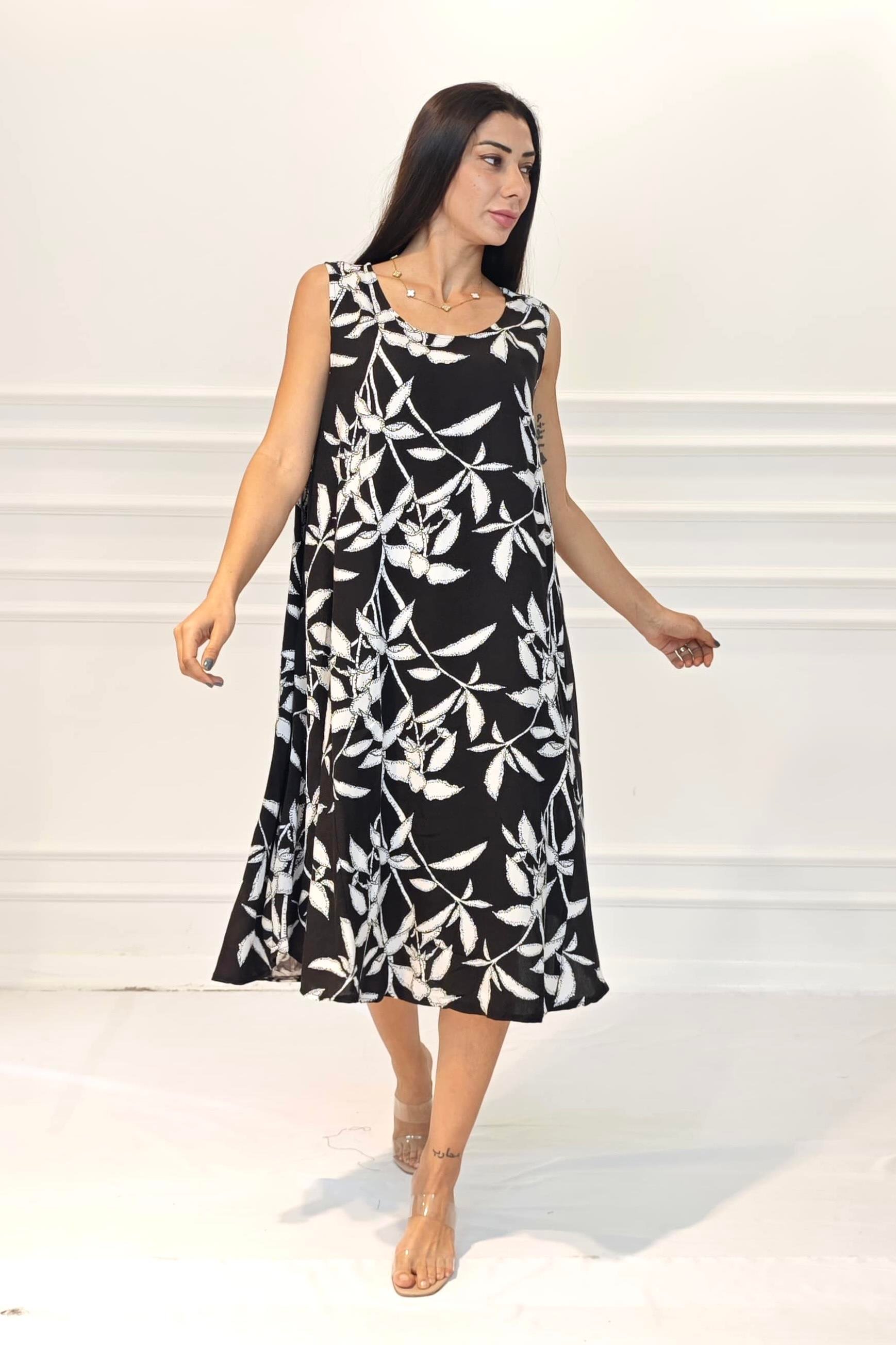 Siyah Çiçekli U Yaka Askılı Midi Elbise