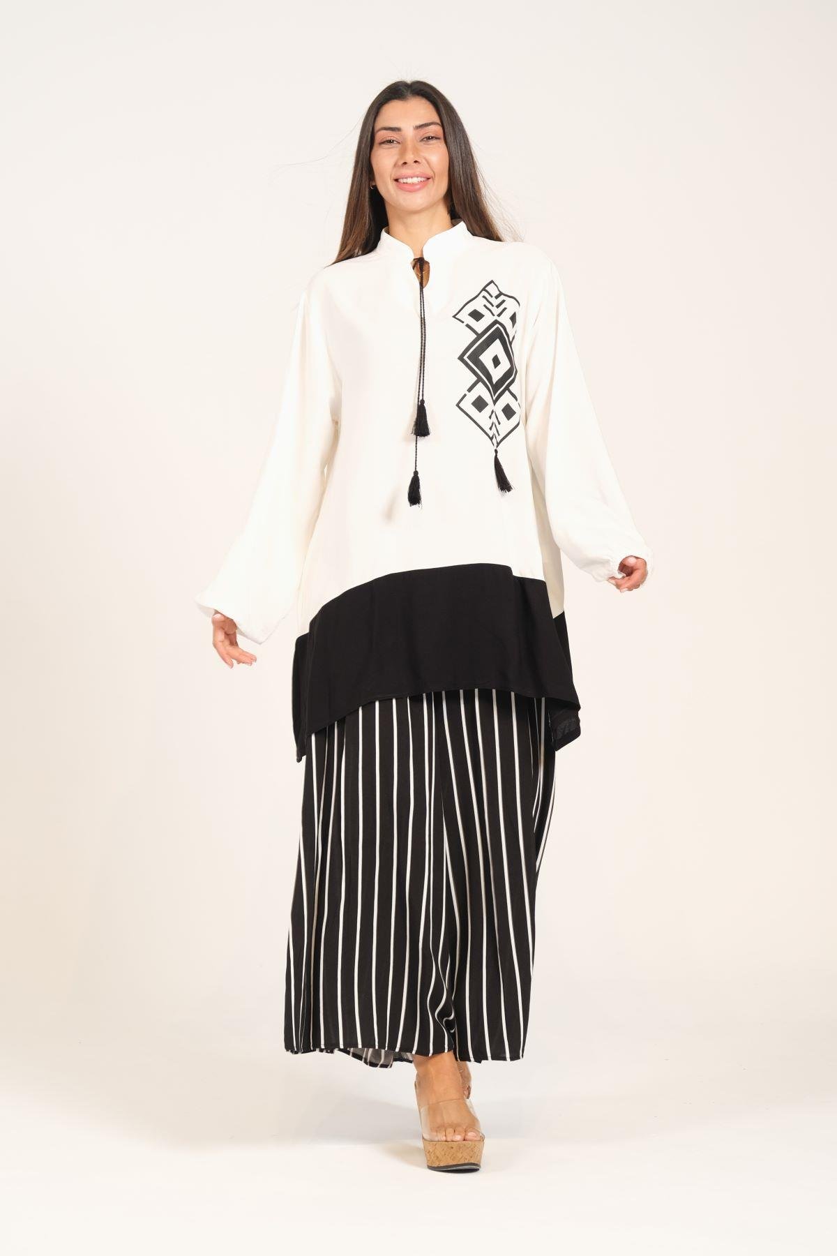 Siyah Desenli Püsküllü Pantolonu Çizgili Cepli Tunik Pantolon İkili Takım