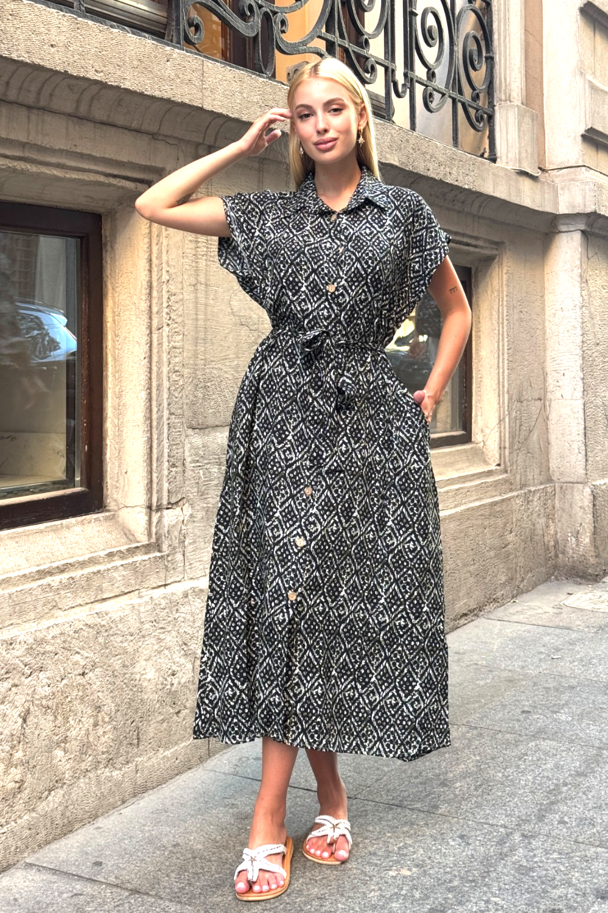 Siyah Gömlek Yaka Kemerli Uzun Gömlek Elbise