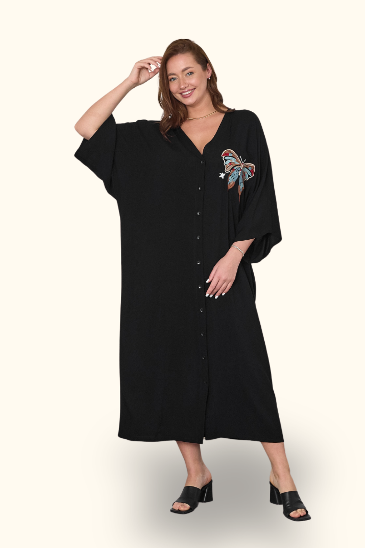 Siyah V Yaka Göğsü Kelebek Nakışlı Cepli Oversize Uzun Gömlek Elbise