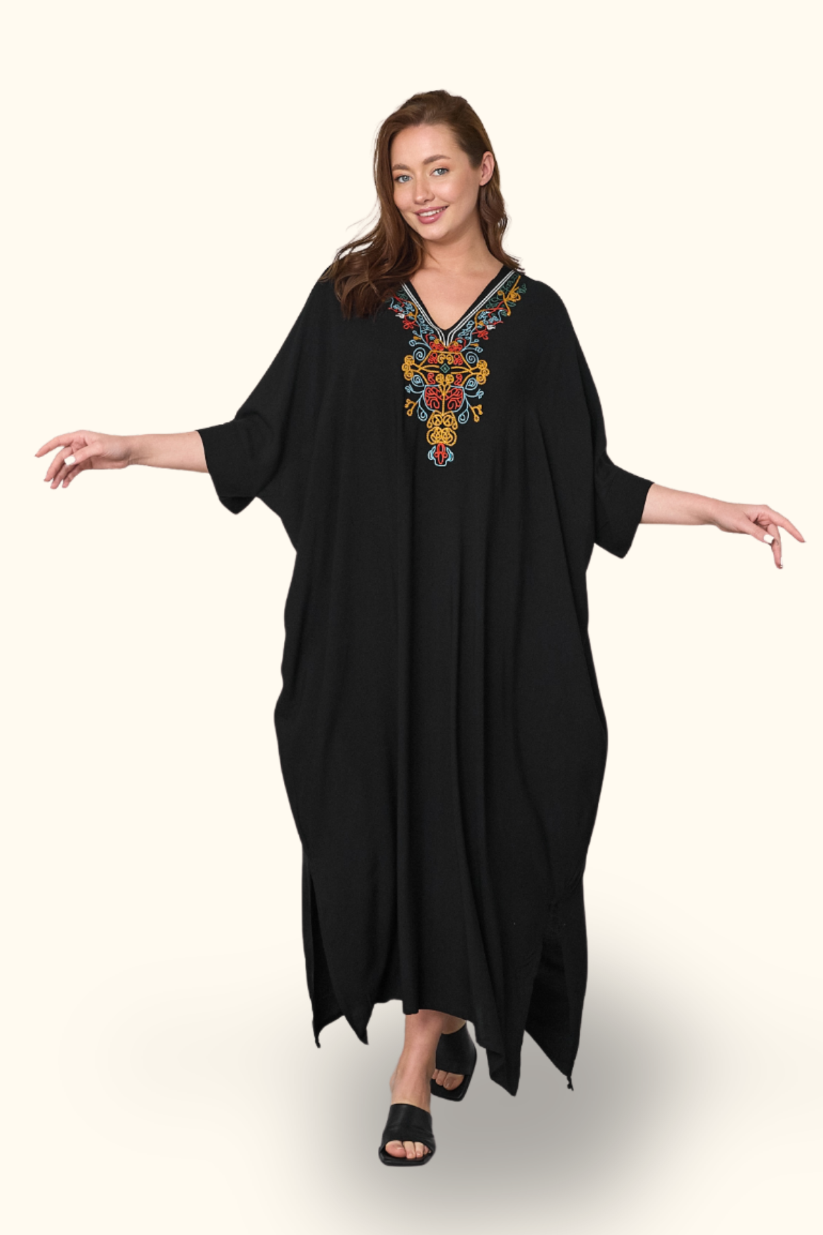 Siyah V Yaka Göğsü Otantik Nakışlı Cepli Oversize Uzun Elbise