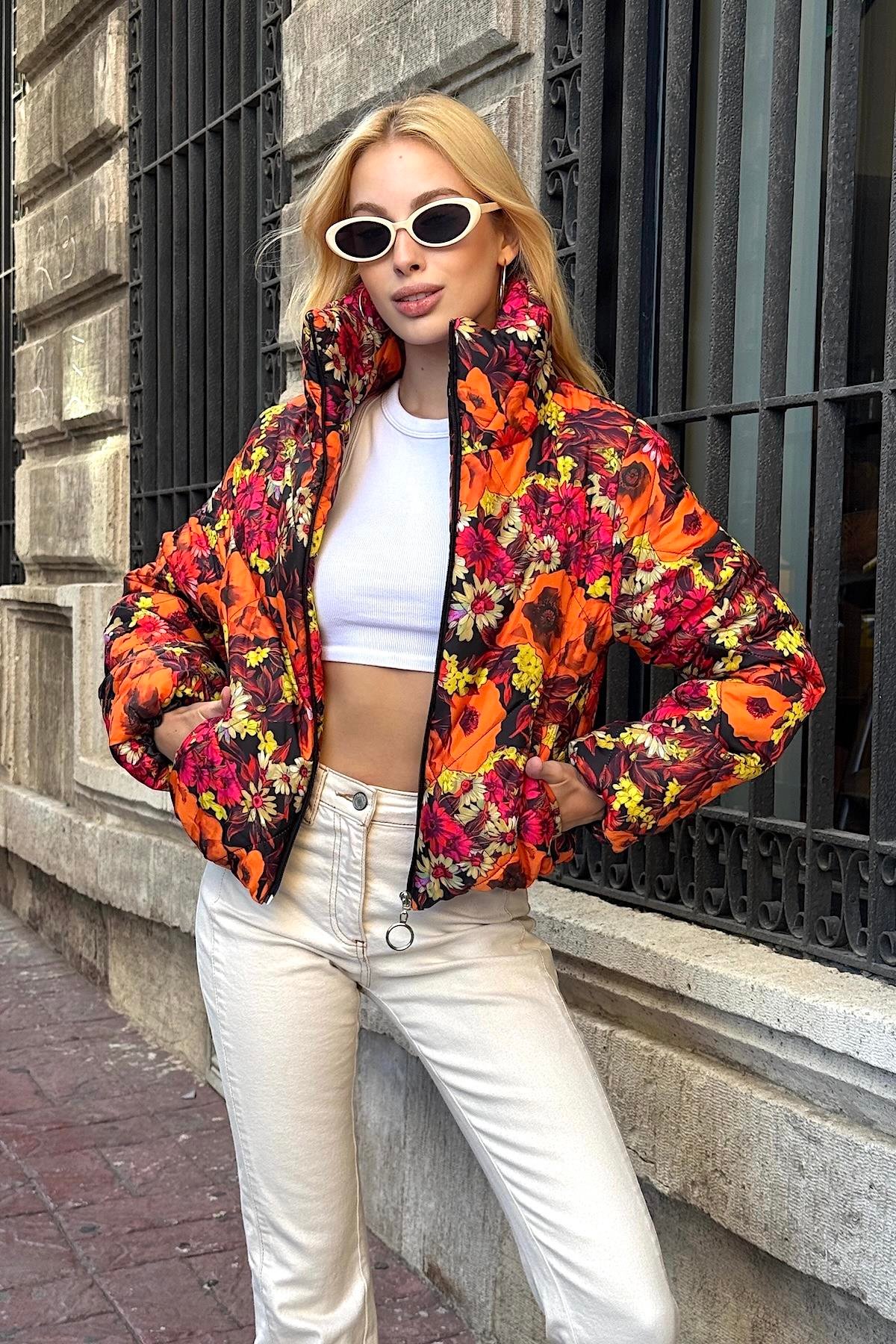 معطف برتقالي قصير قابل للنفخ بياقة برتقالية برتقالية بياقة الوقوف