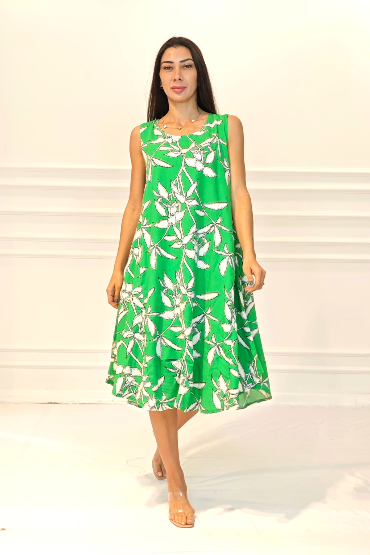 Yeşil Çiçekli U Yaka Askılı Midi Elbise