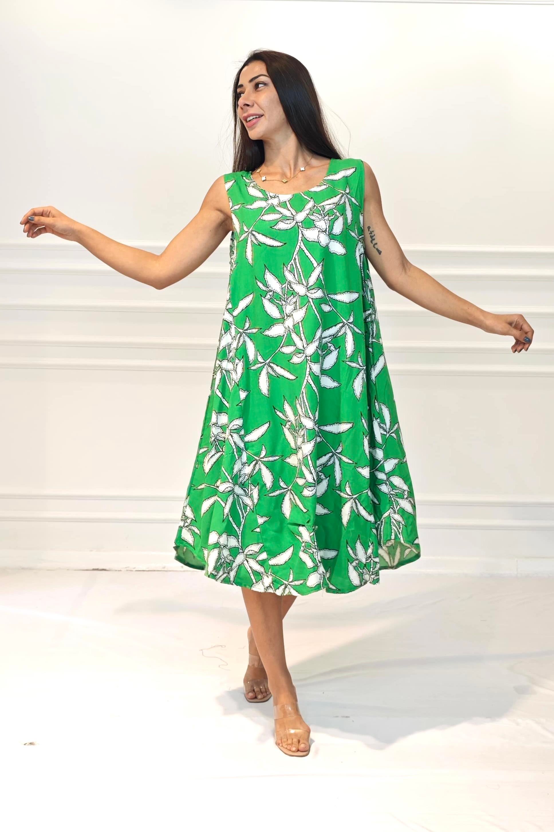 Yeşil Çiçekli U Yaka Askılı Midi Elbise