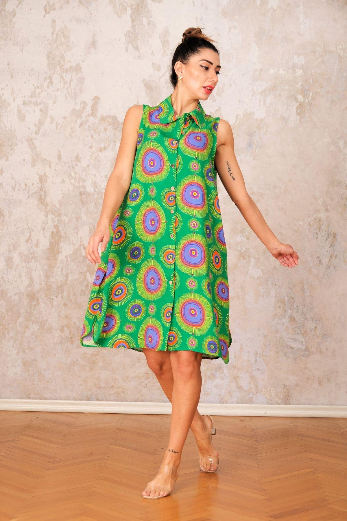 Yeşil Etnik Desenli Kolsuz Kısa Gömlek Elbise
