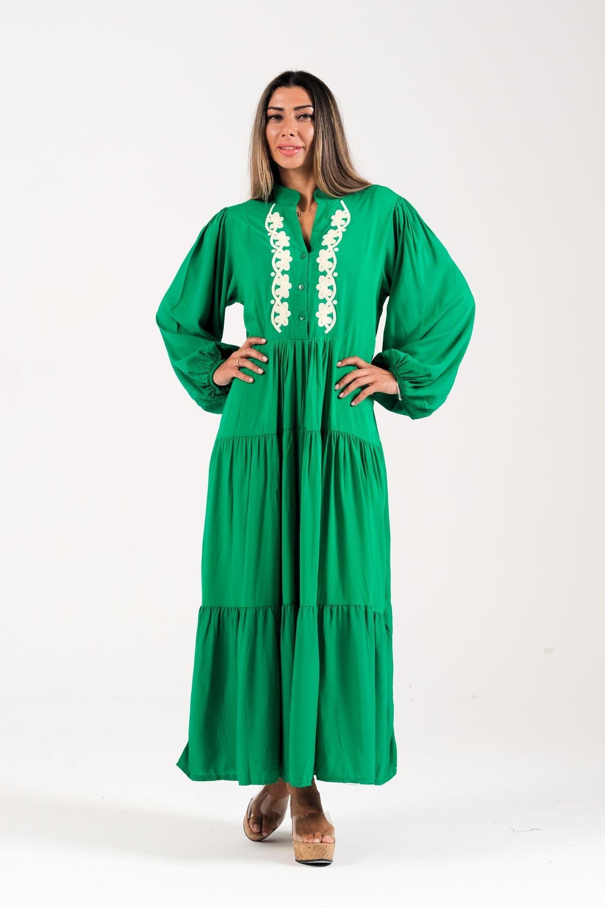 Yeşil Önü Nakışlı Balon Kol Eteği Kat Kat Uzun Elbise