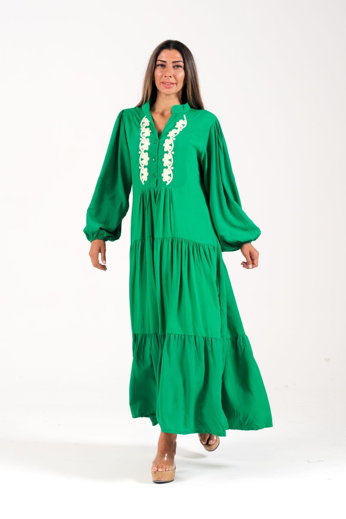 Yeşil Önü Nakışlı Balon Kol Eteği Kat Kat Uzun Elbise