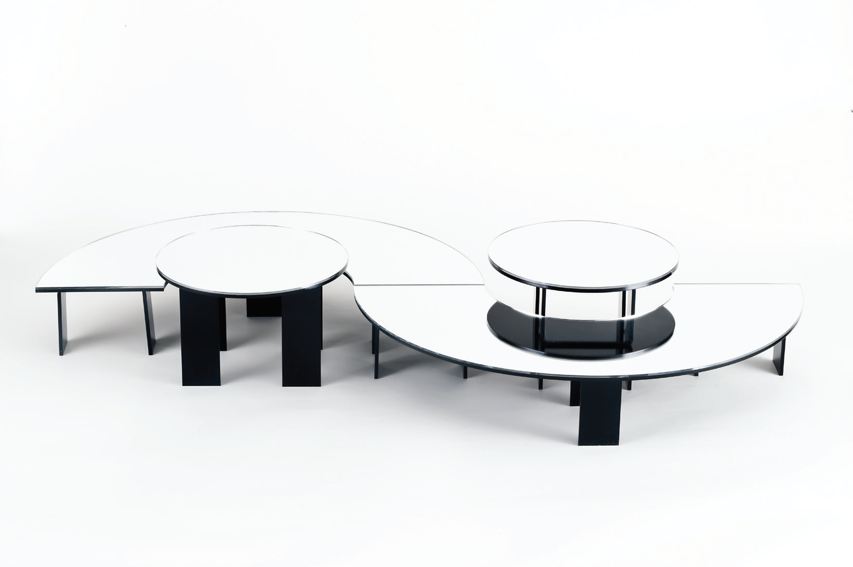 4 PARÇA S MODEL AYNA TEŞHİR STANDI
