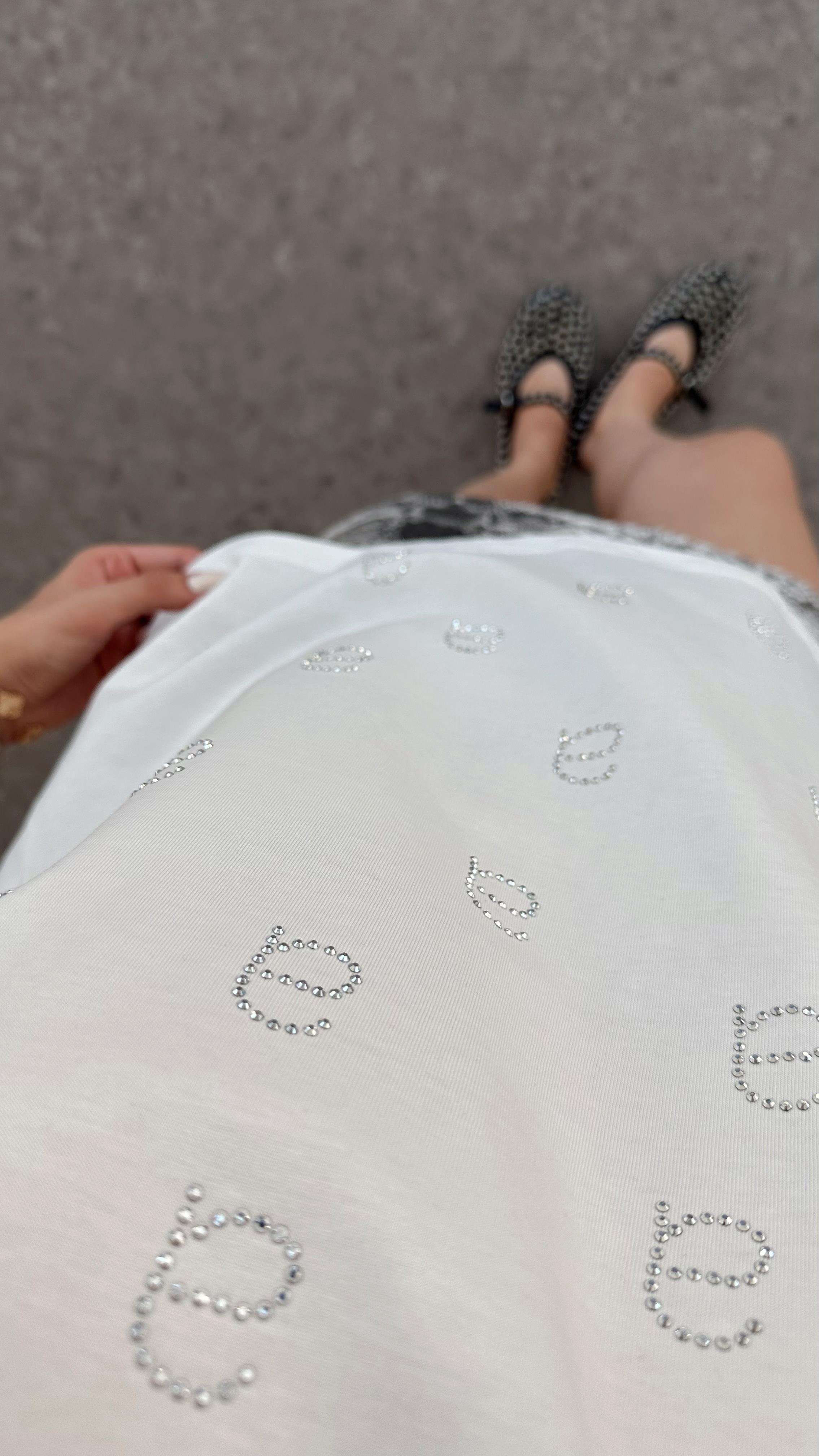 A Taşlı Beyaz Tshirt