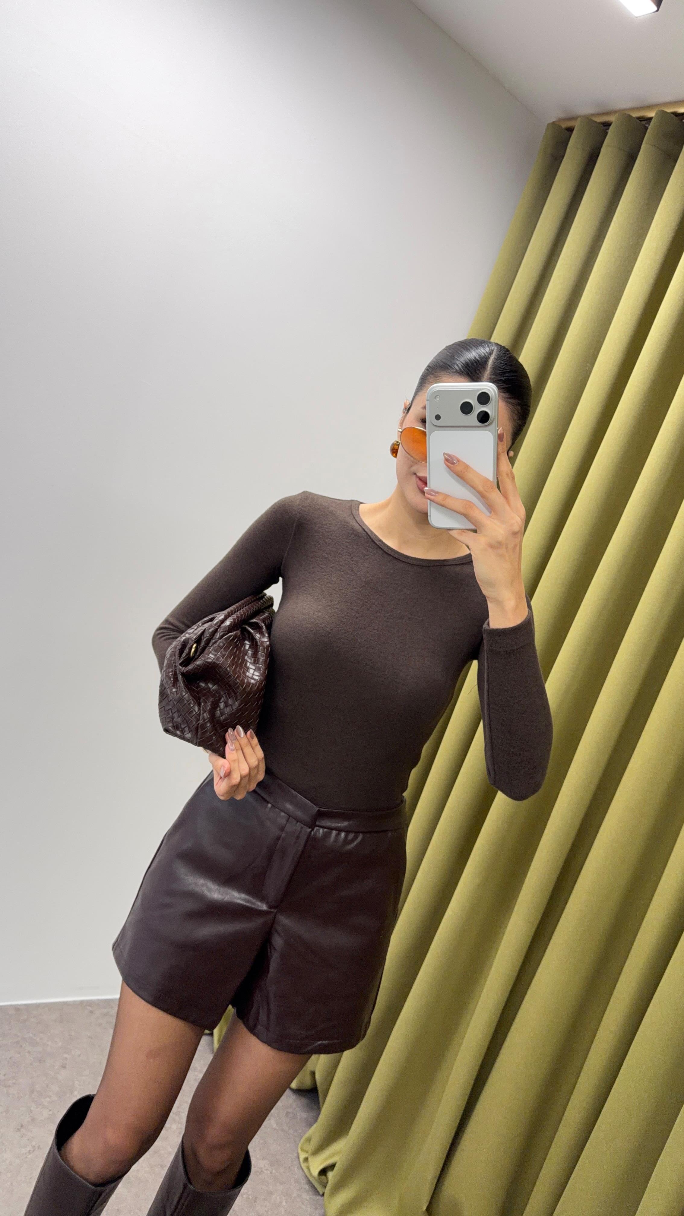 Acı Kahve Deri Şort