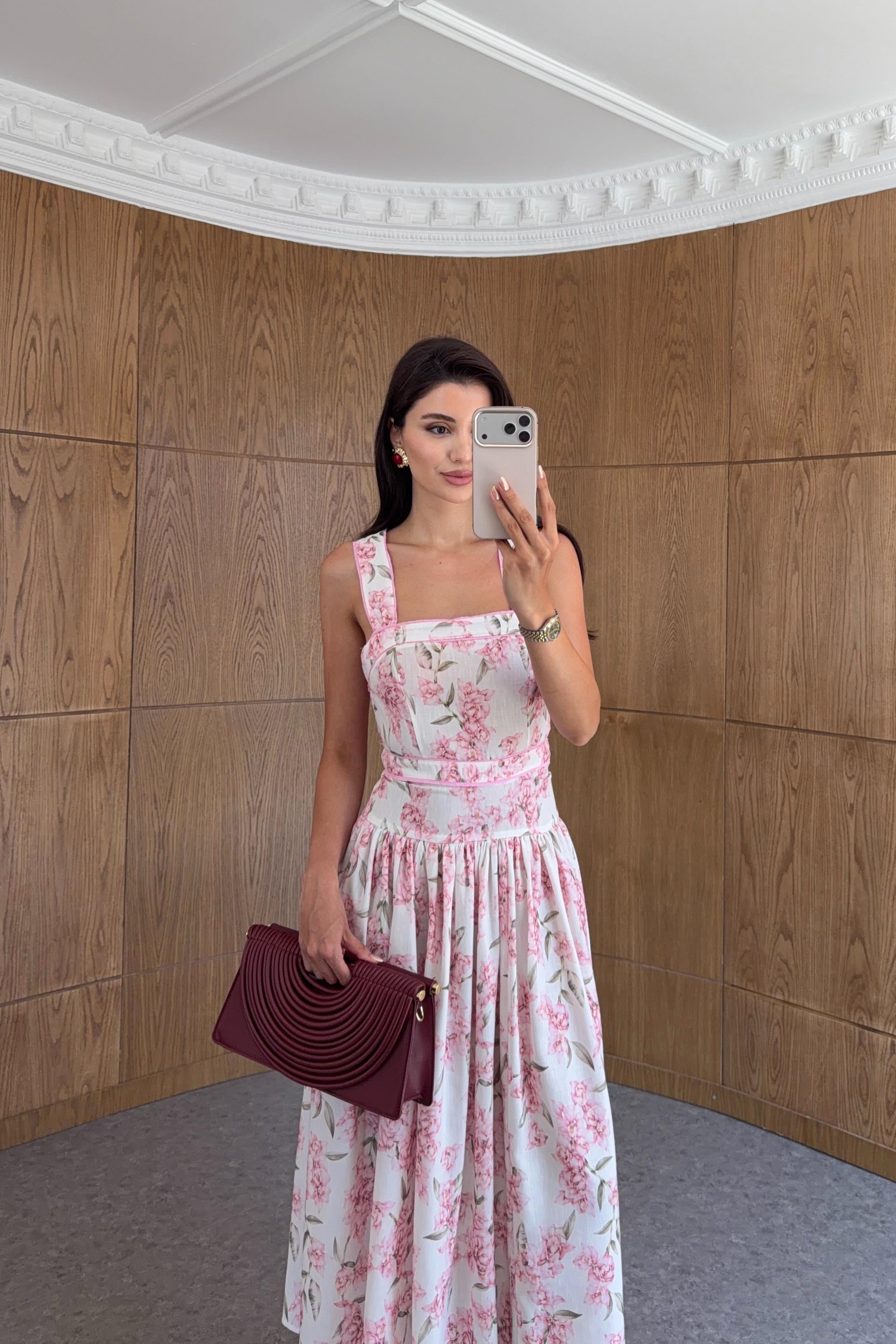 Ara Biyeli Kare Yaka Pembe Elbise