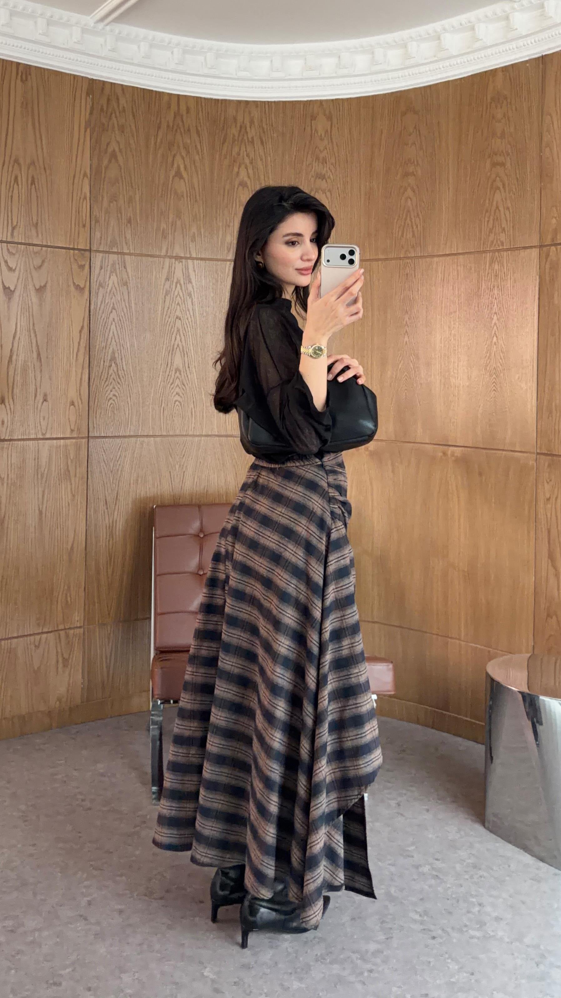 Asimetrik Kahve Etek