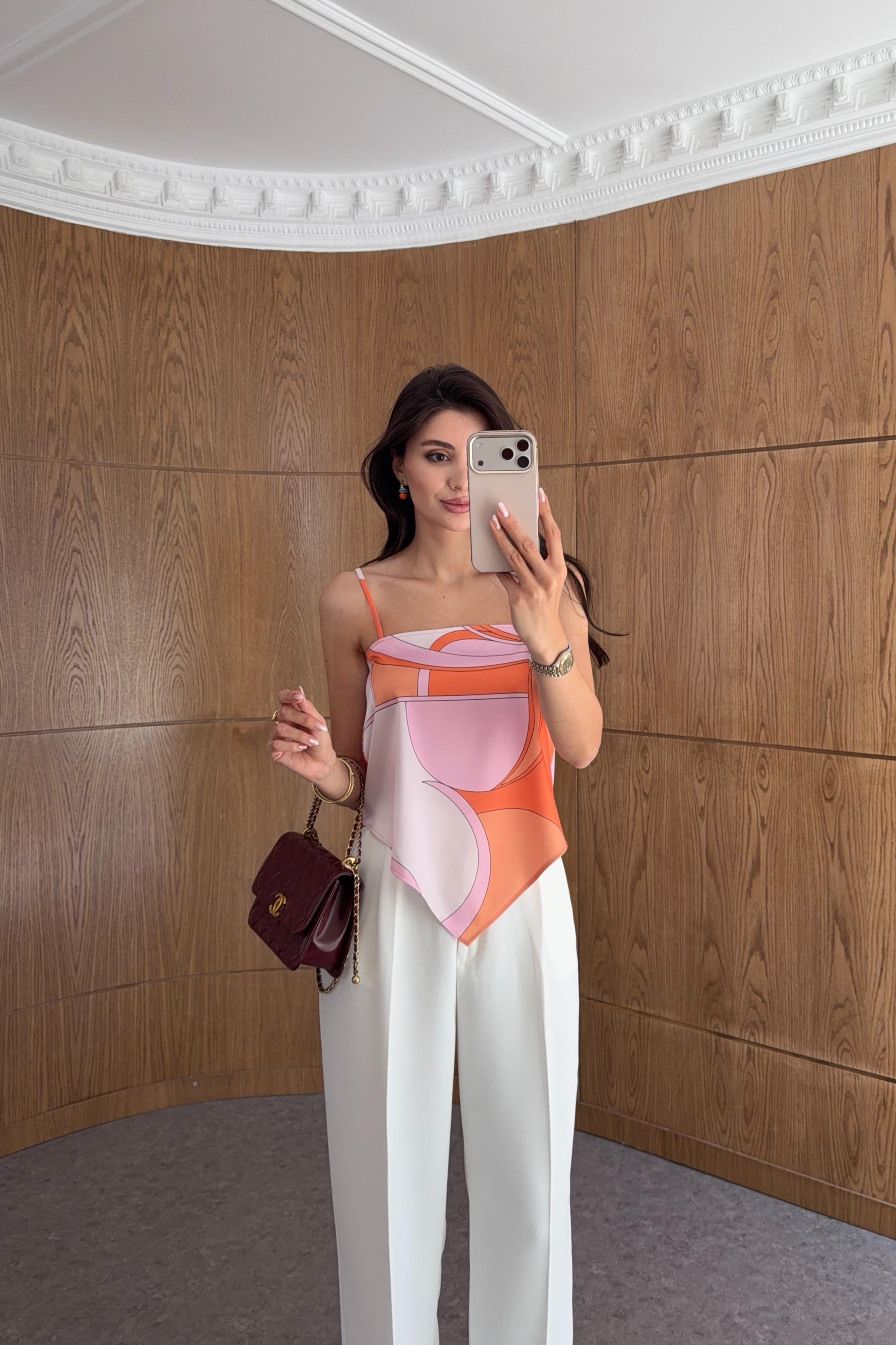 Askılı Fular Form Desenli Pembe Bluz