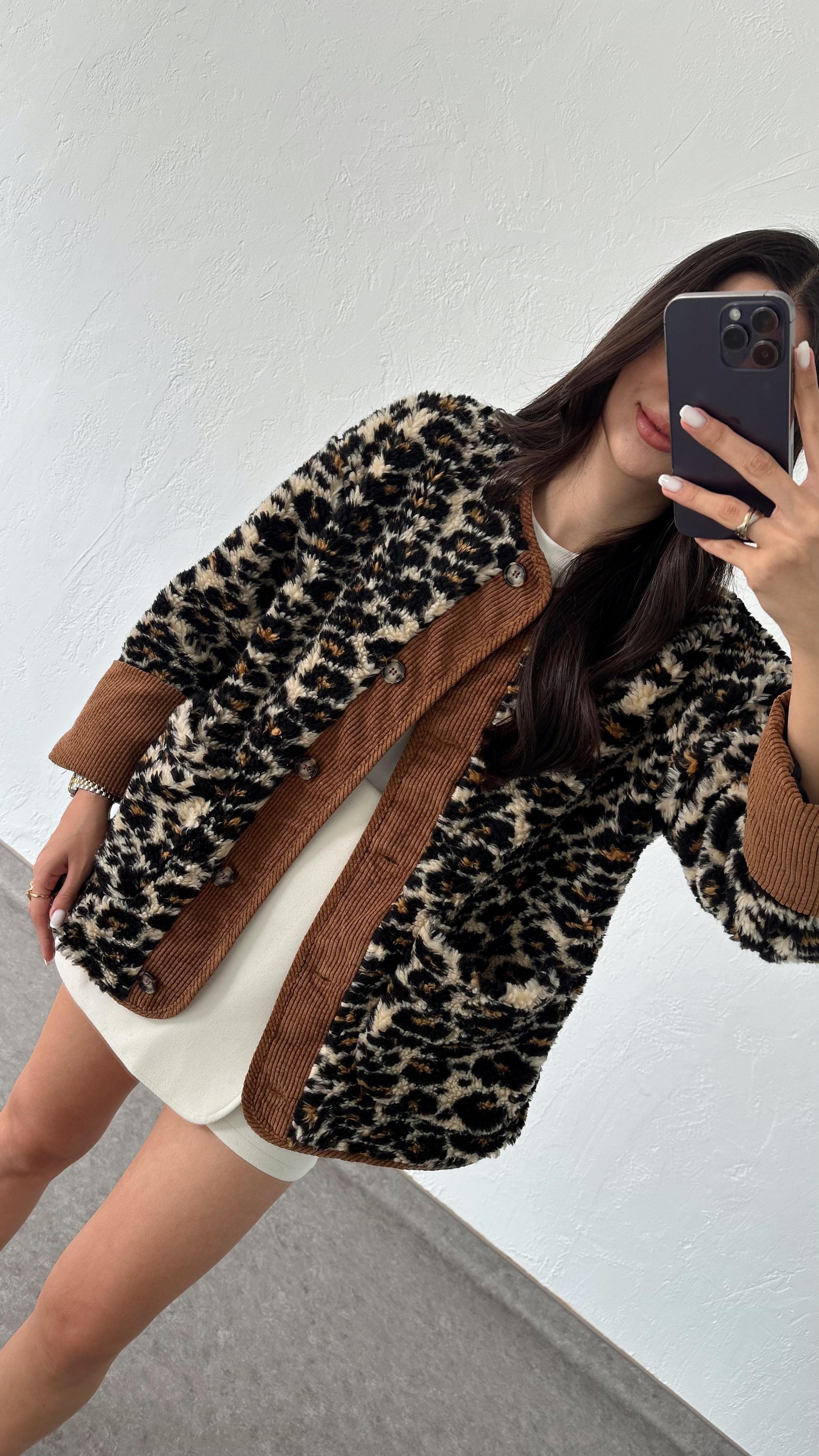 Astarlı Leopar Ceket