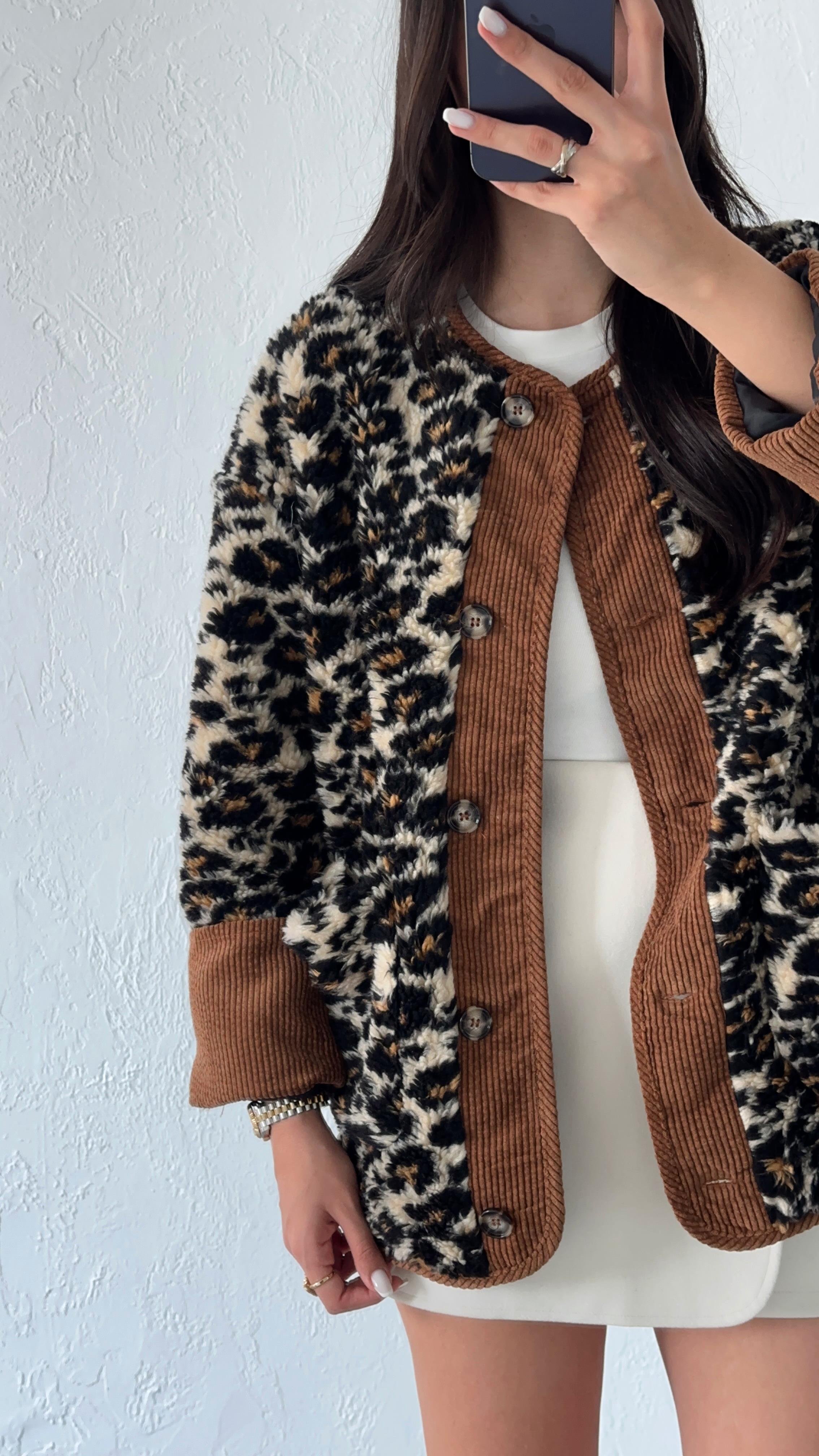 Astarlı Leopar Ceket