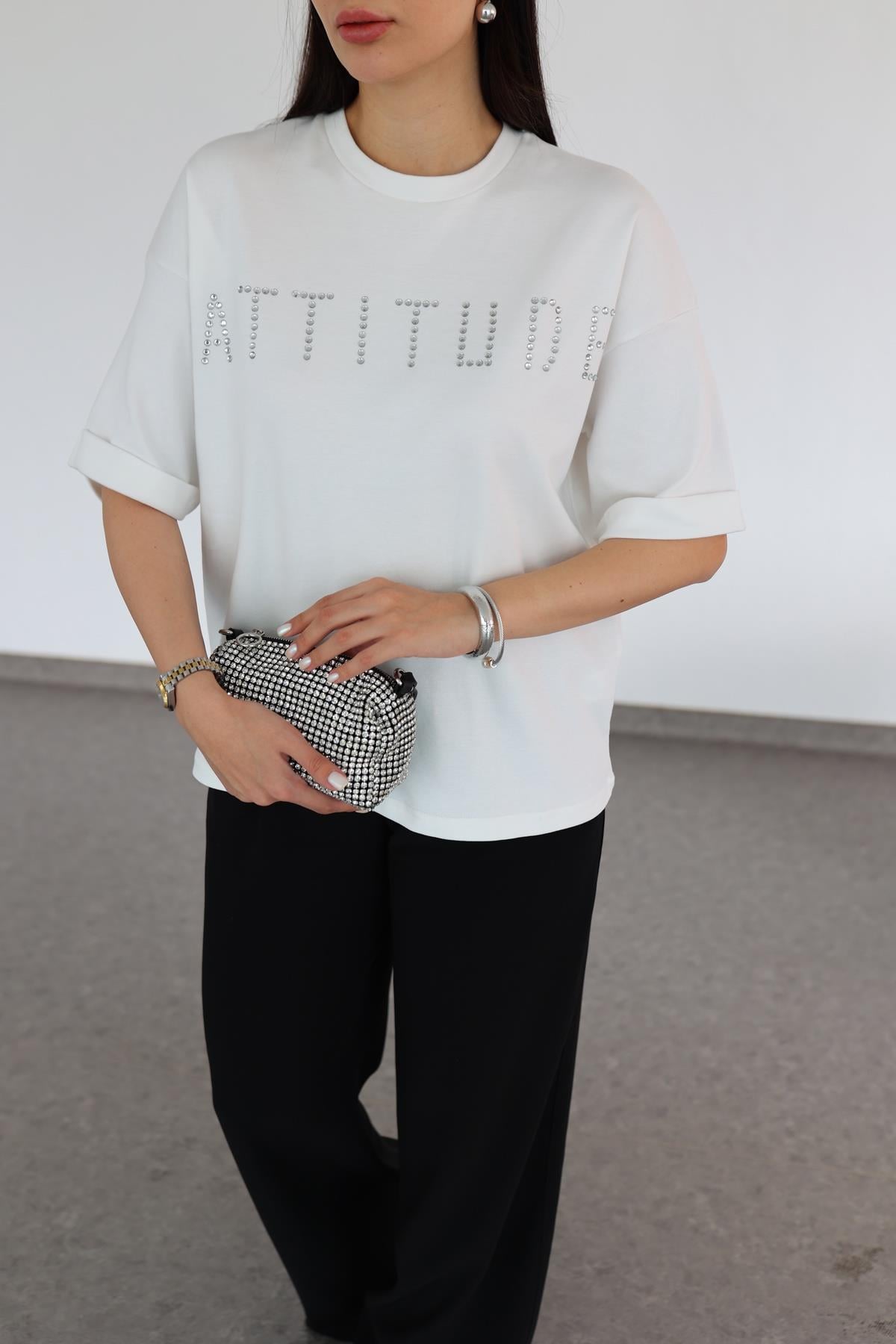 Attitude Beyaz Tshirt