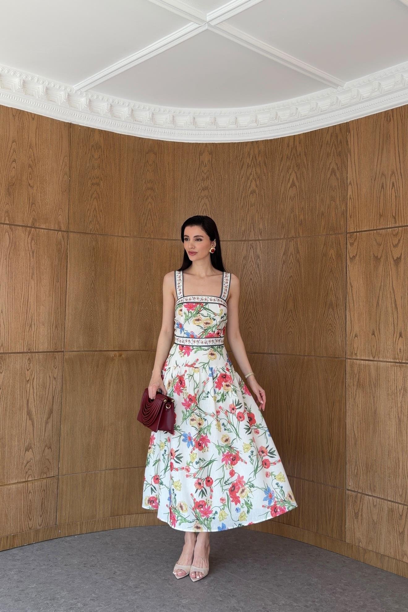 Bağlamalı Kırmızı Çiçekli Bloom Elbise