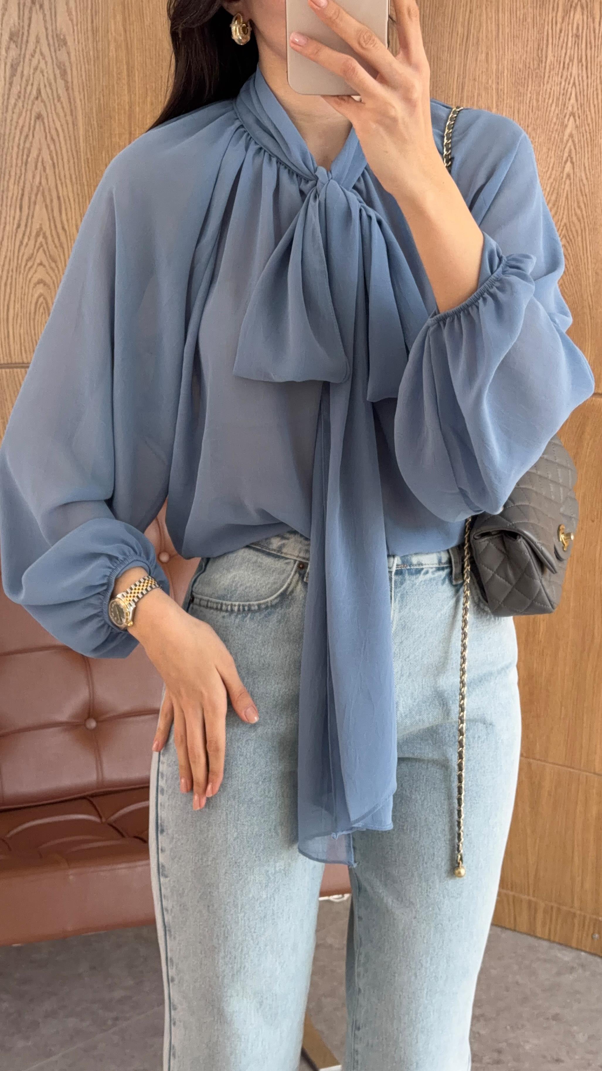 Bağlamalı Mavi Bluz