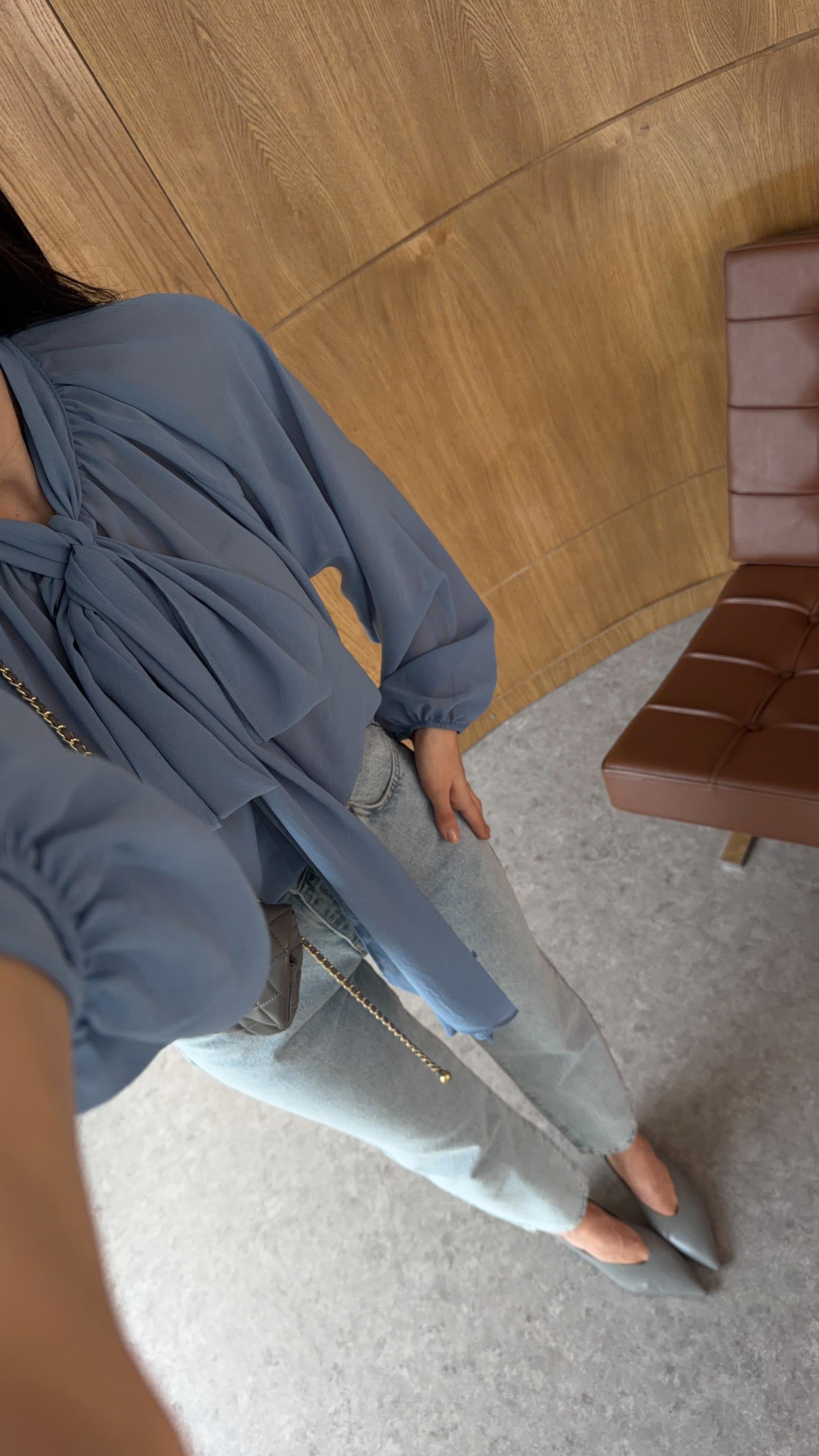 Bağlamalı Mavi Bluz