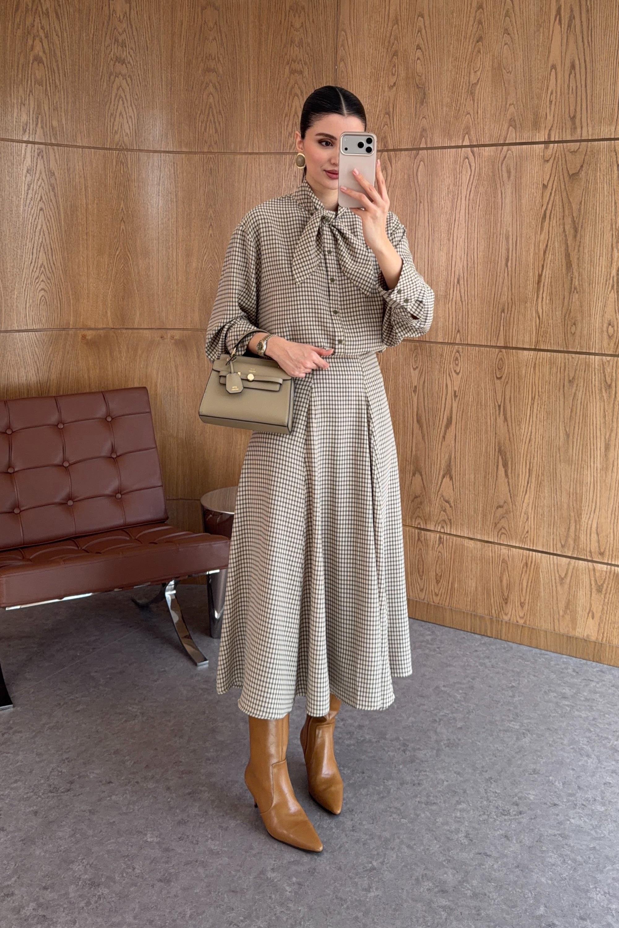 Bej-Haki Gömlek-Etek Takım