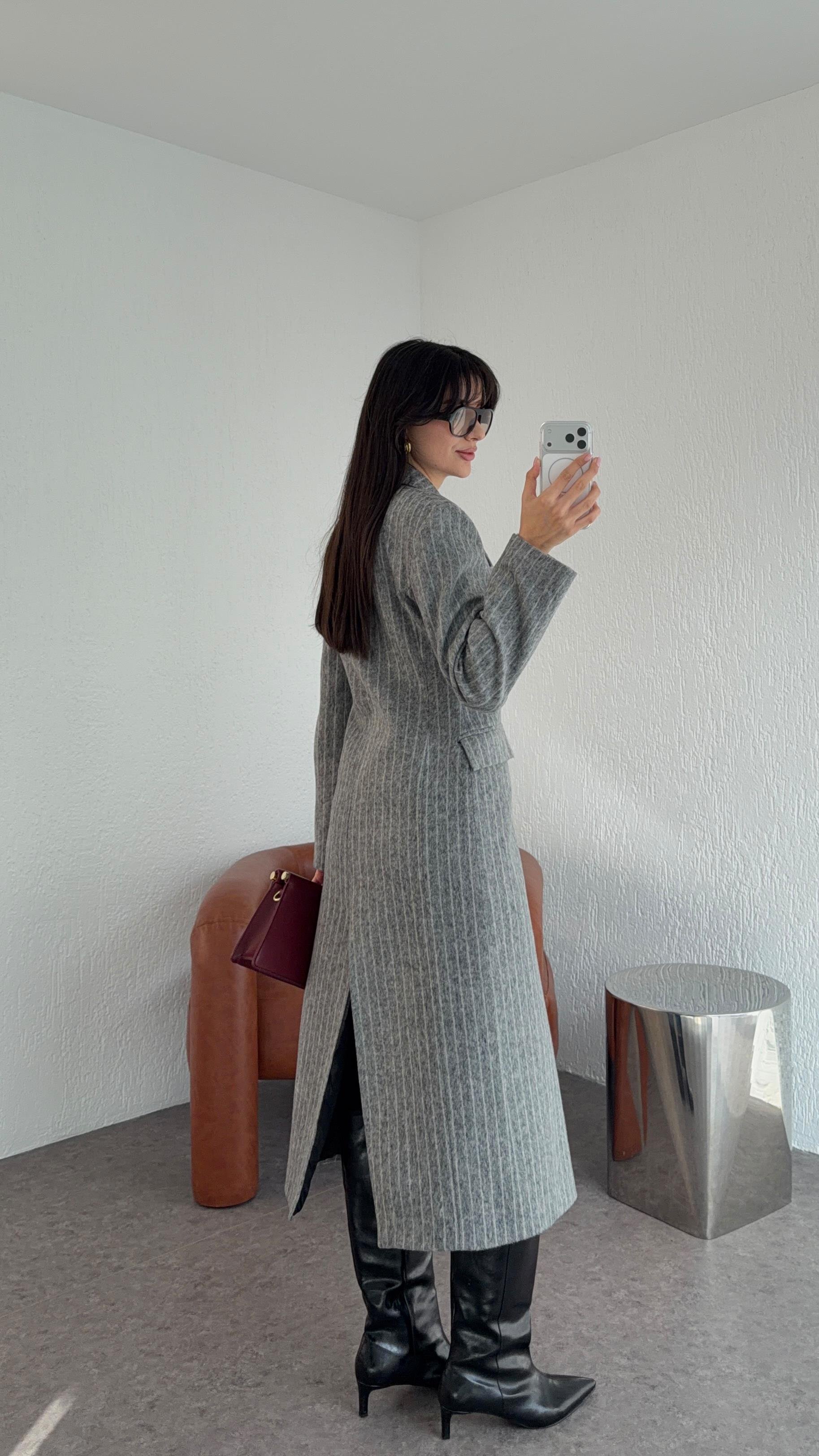 Belden Oturtmalı Gri Kaşe Kaban