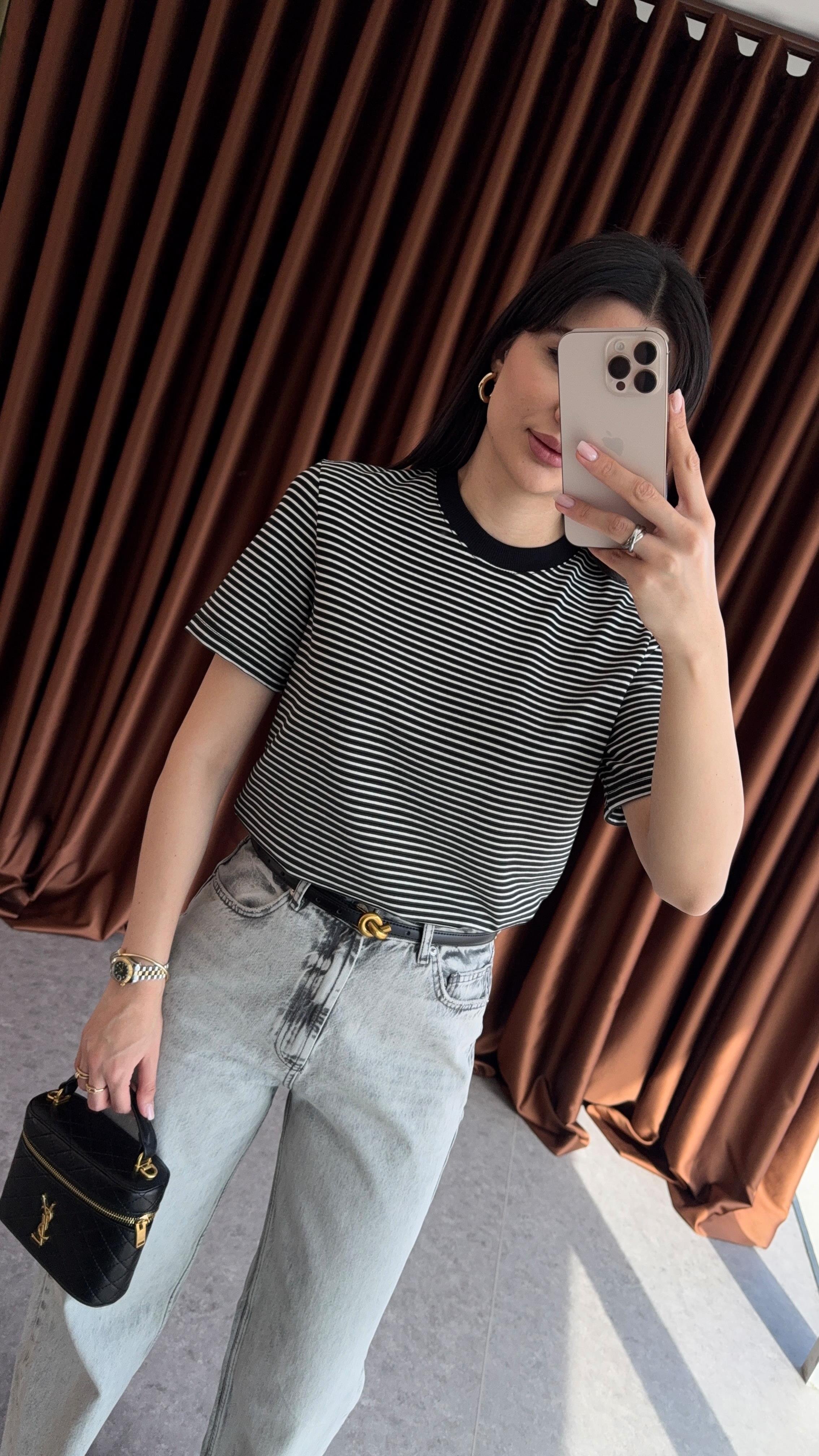 Beyaz Çizgili Tok Doku Basic Tshirt