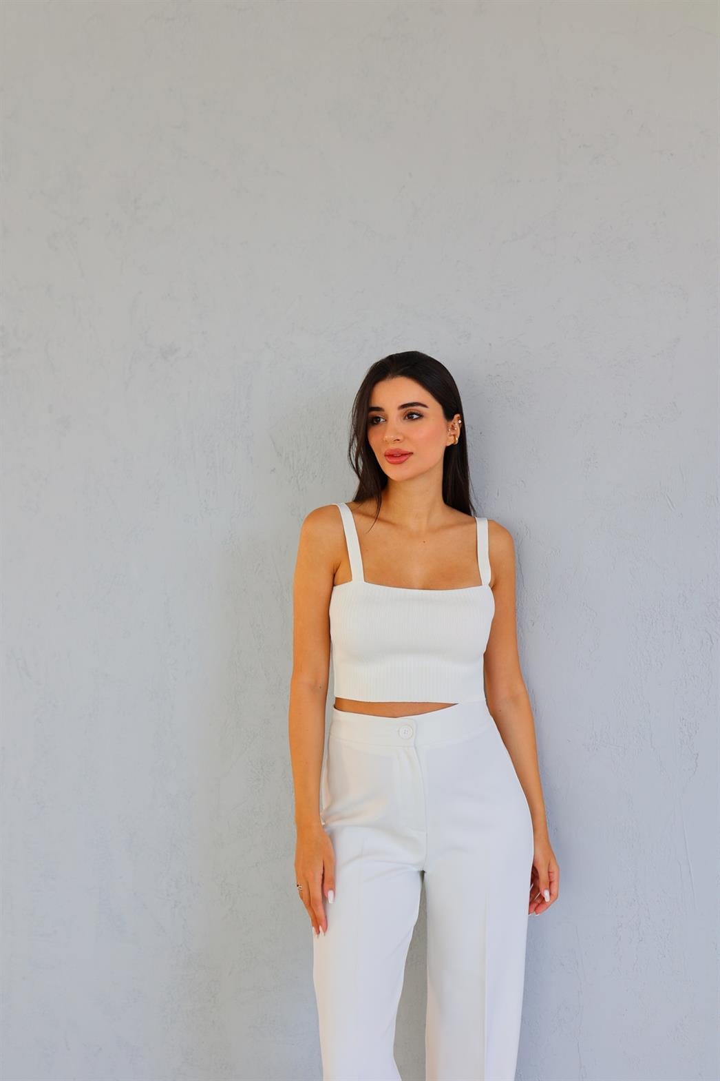 Beyaz Crop