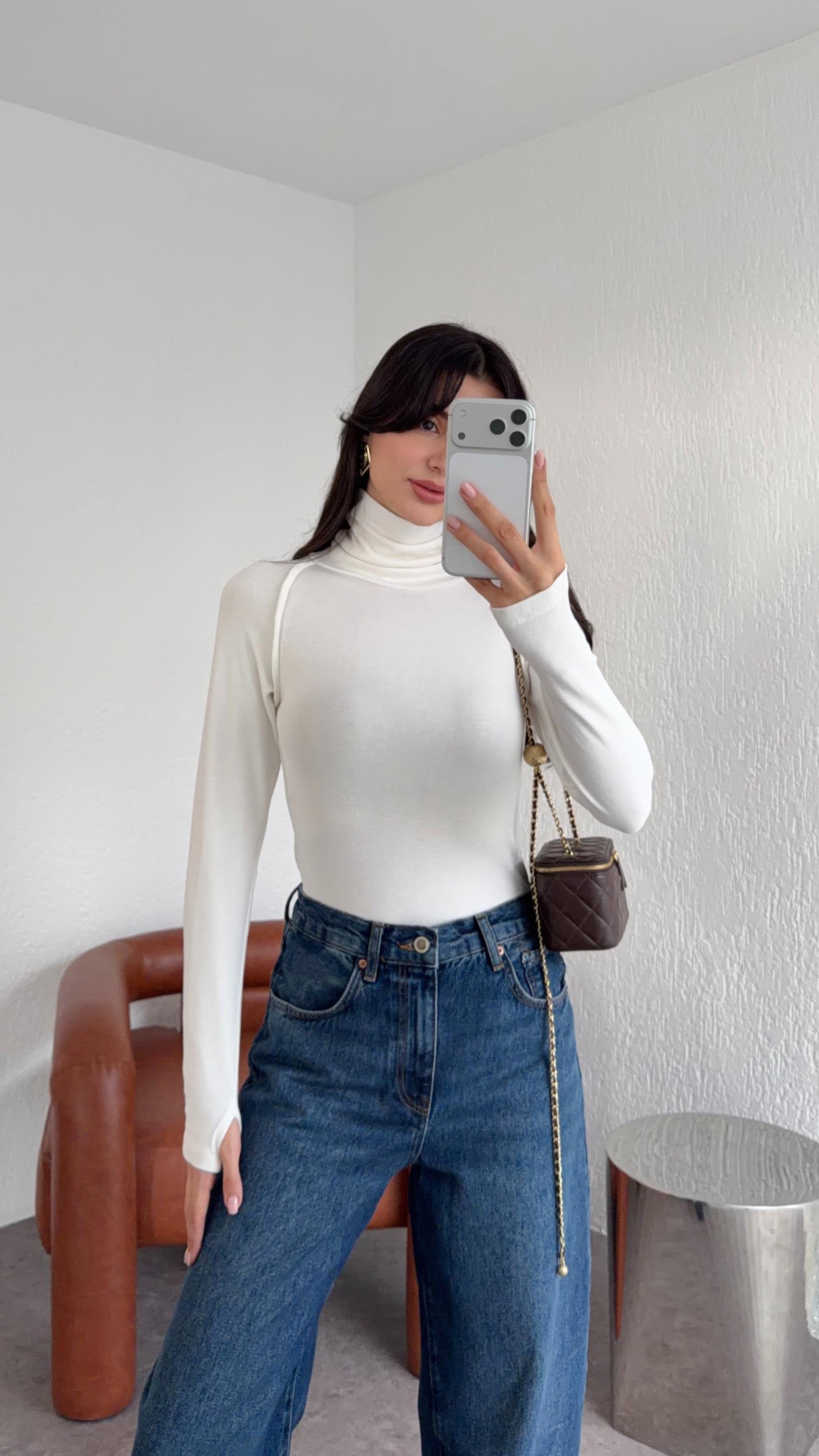 Boğazlı Likralı Beyaz Basic