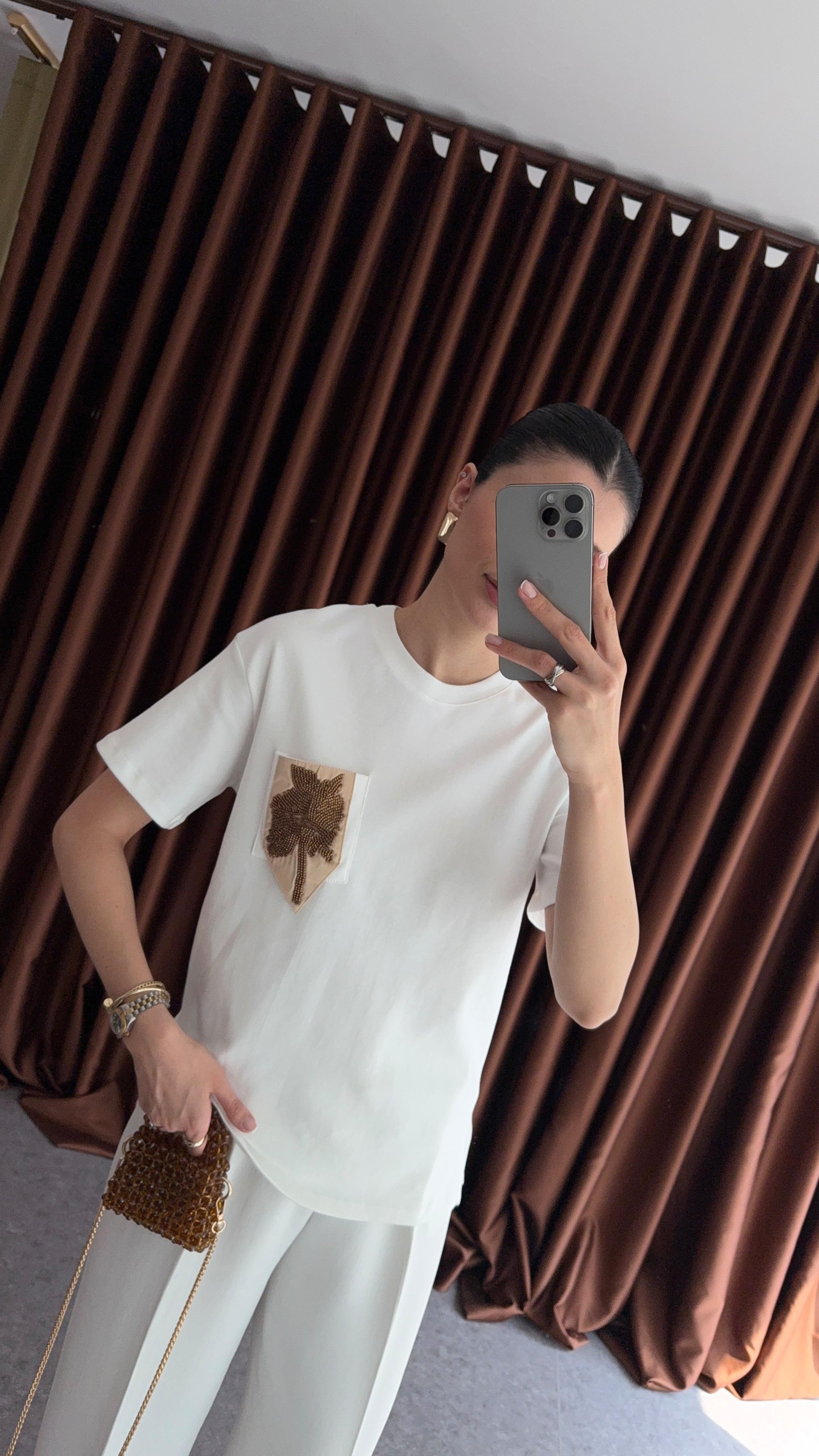 Boncuk İşlemeli Beyaz Tshirt