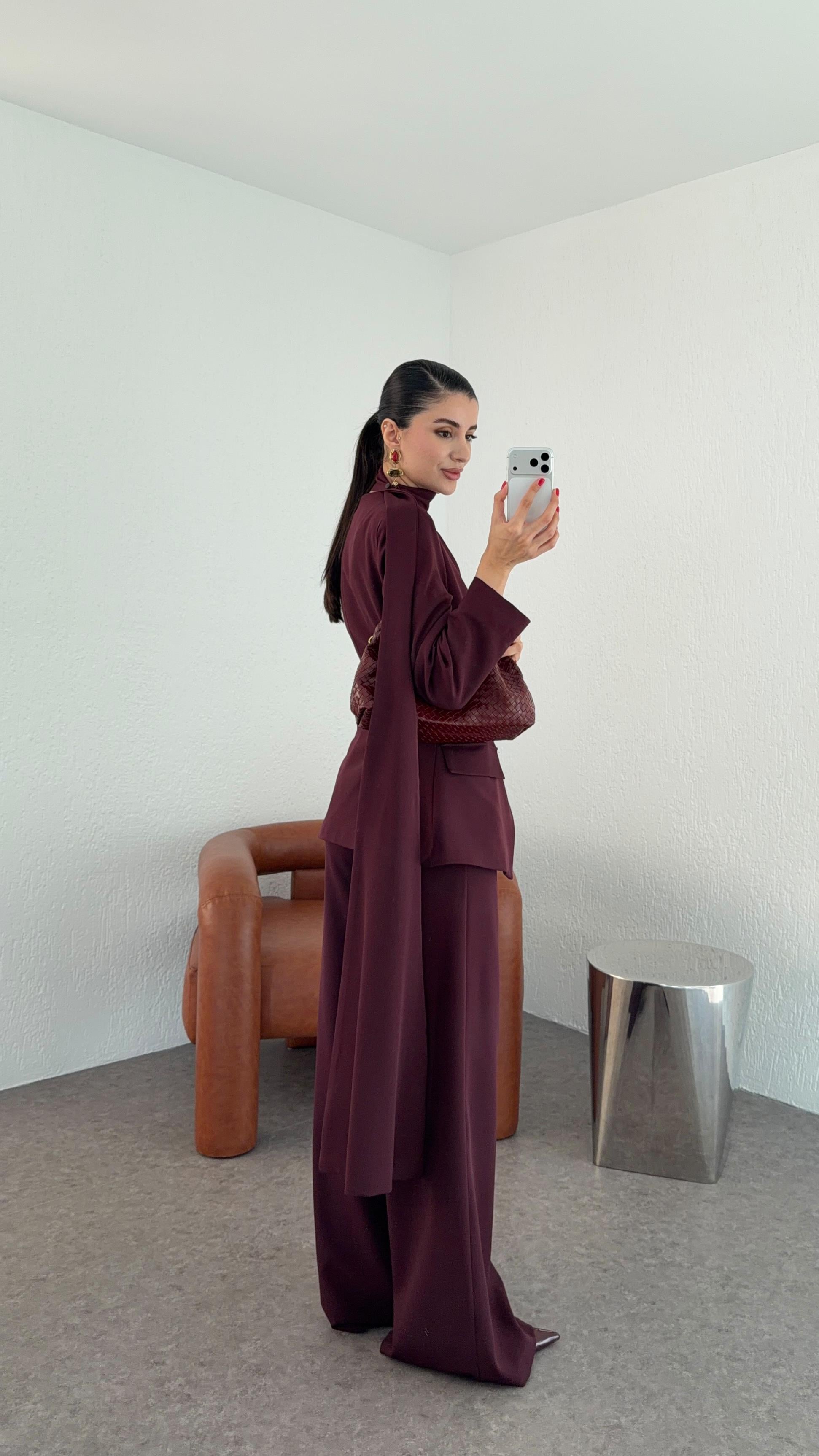 Boyun Detaylı Mürdüm Takım