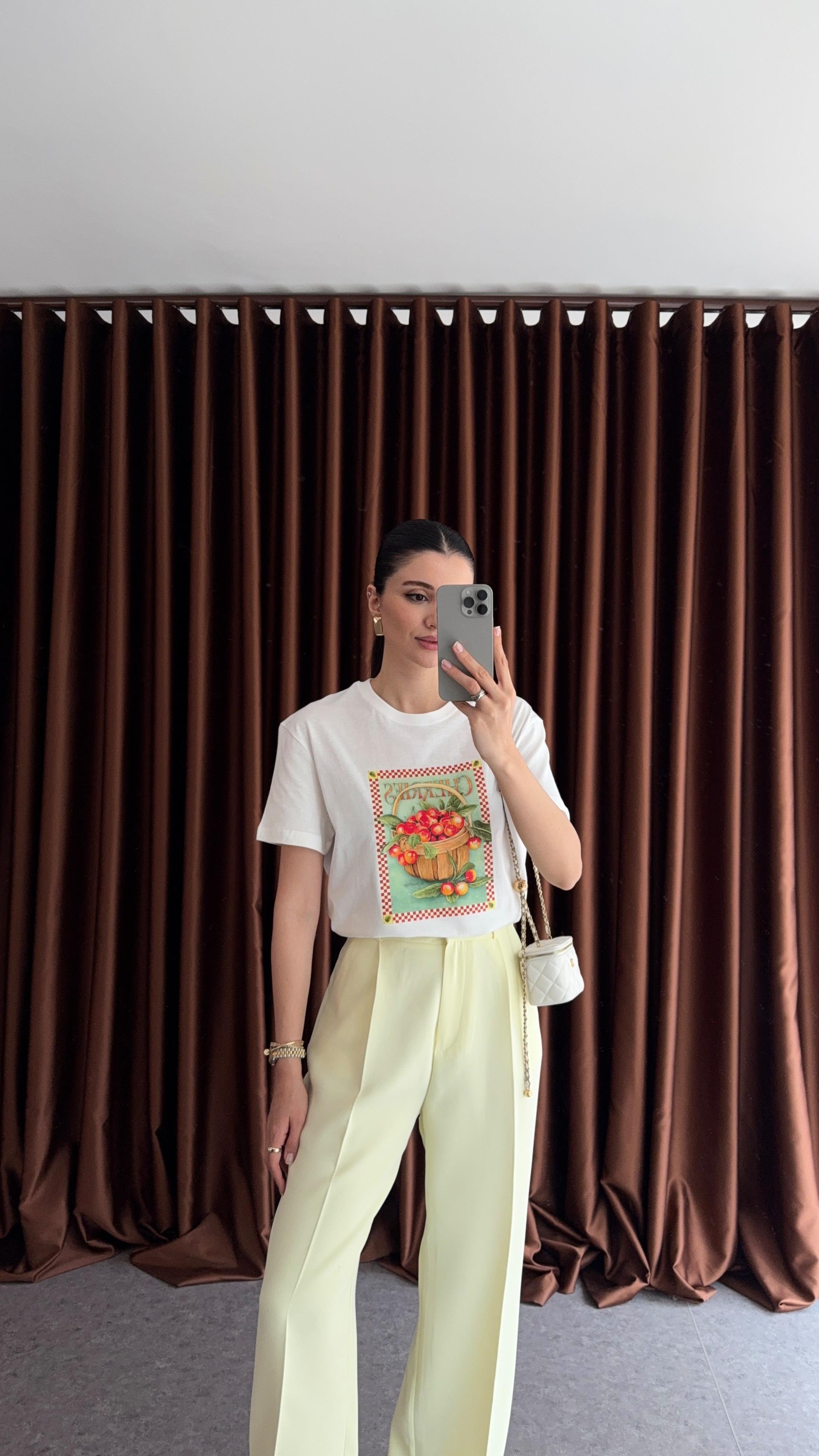 Cherries Beyaz Tshirt