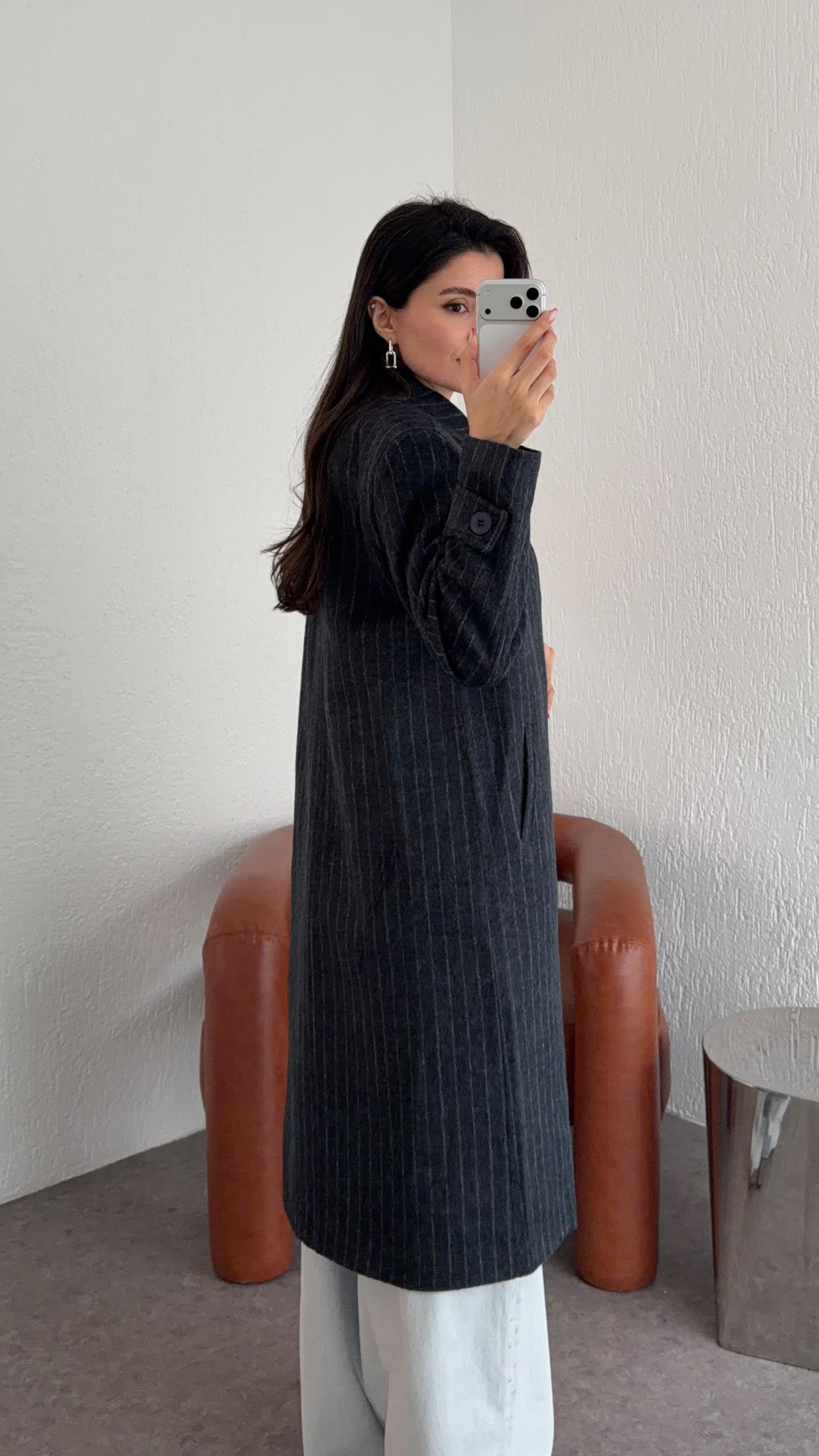 Çizgili Lacivert Kaban