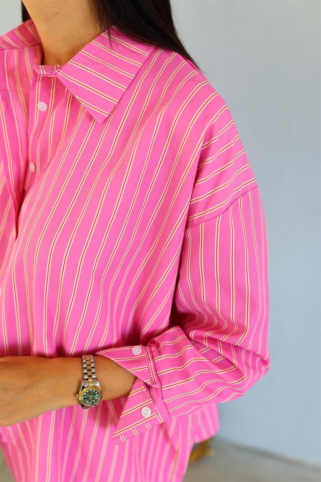 Çizgili Oversize Pembe Gömlek