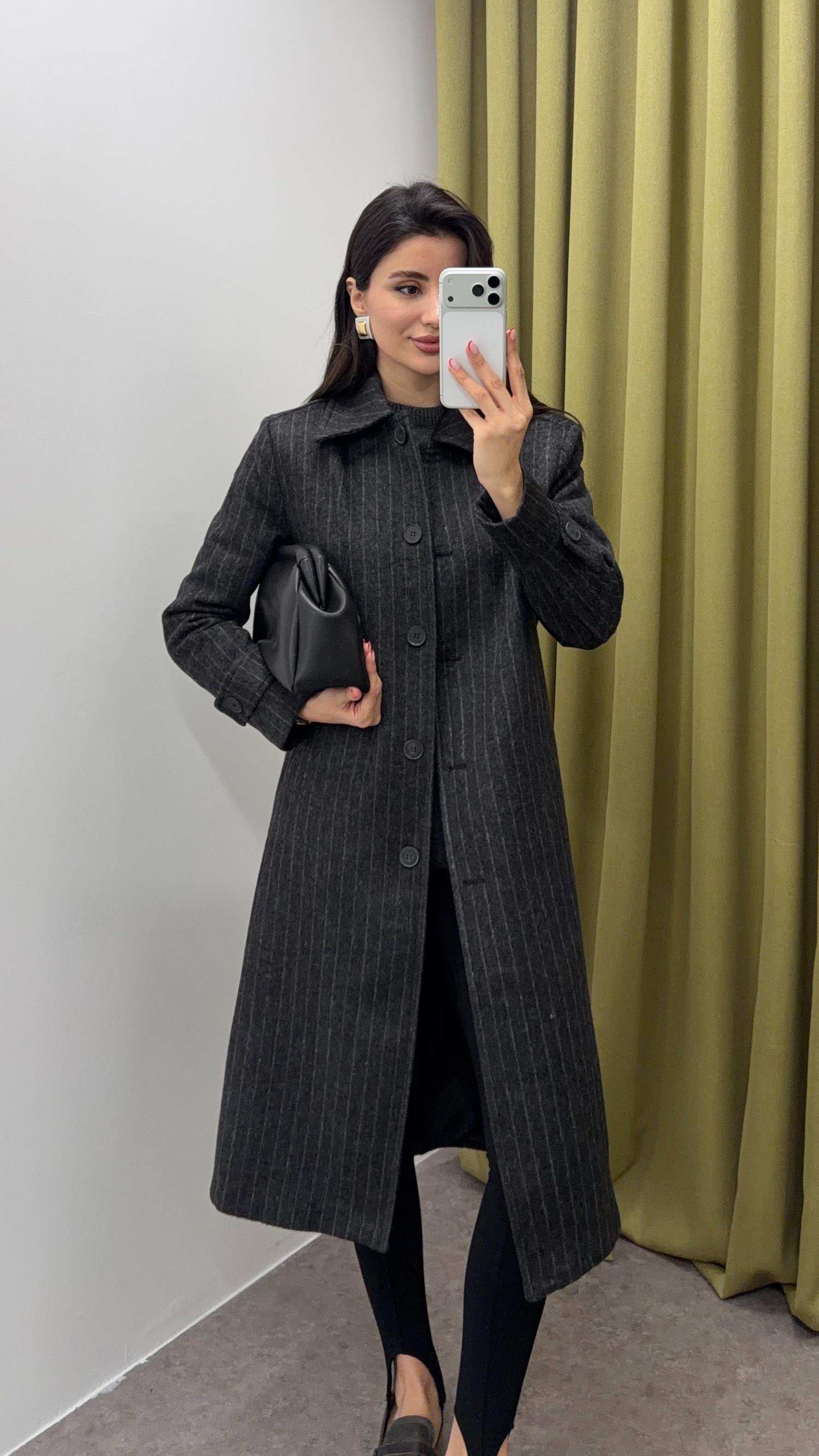 Çizgili Siyah Kaban