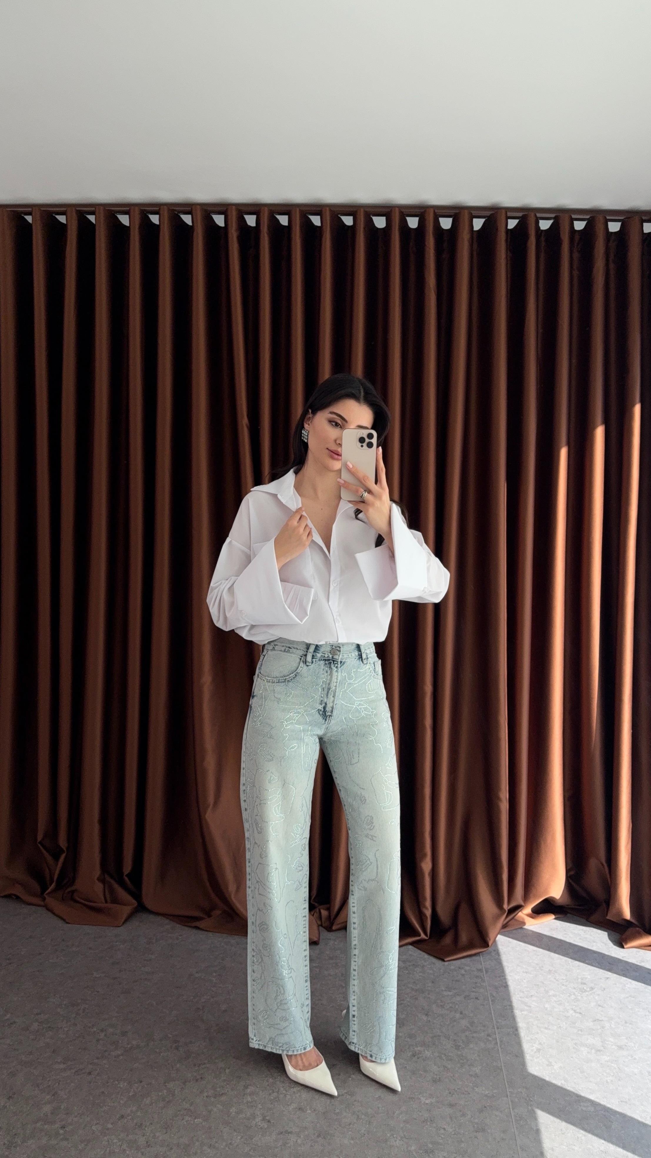 Desenli Taşlı Jean