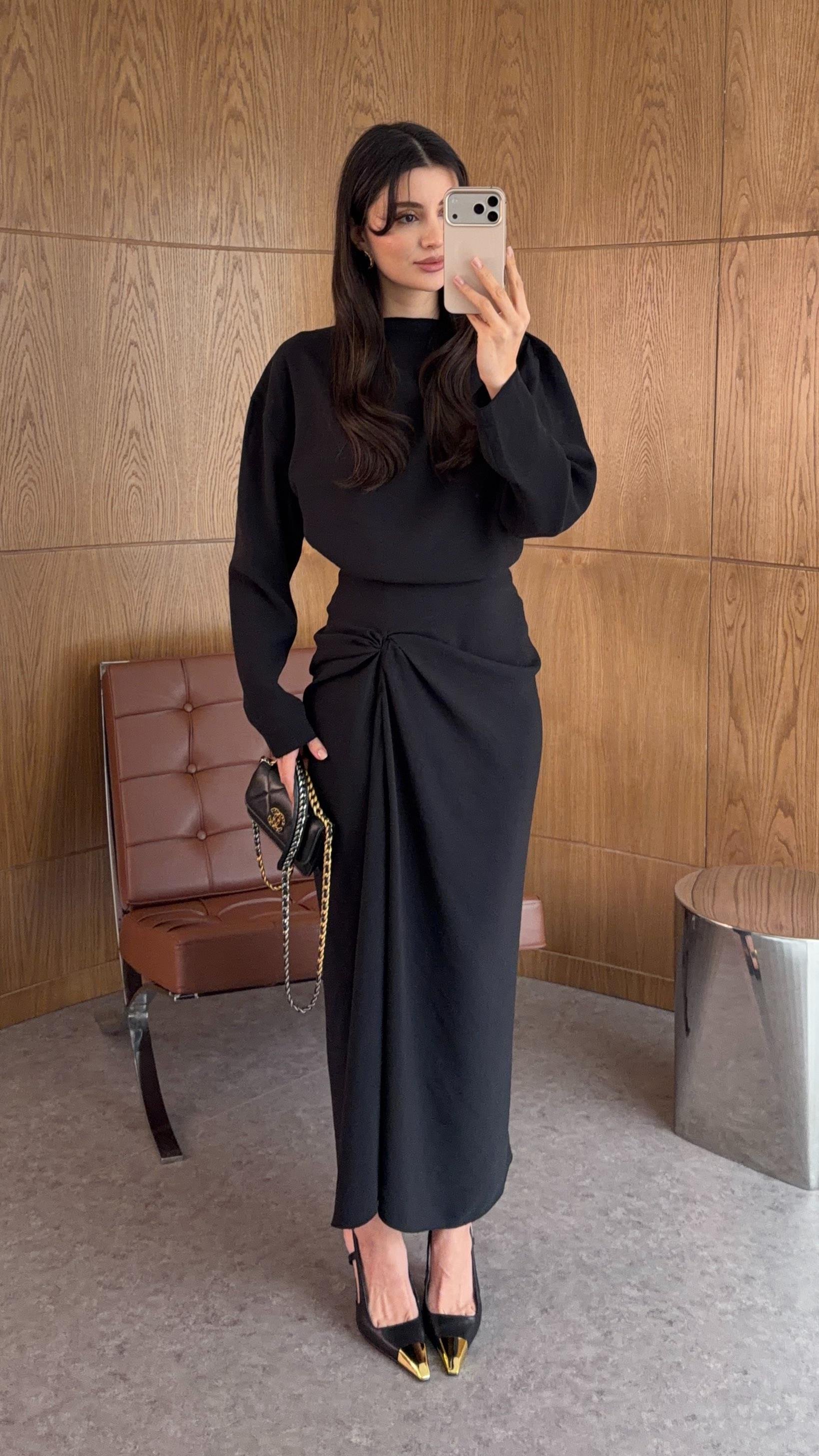 Drapeli Etek-Bluz Siyah Takım