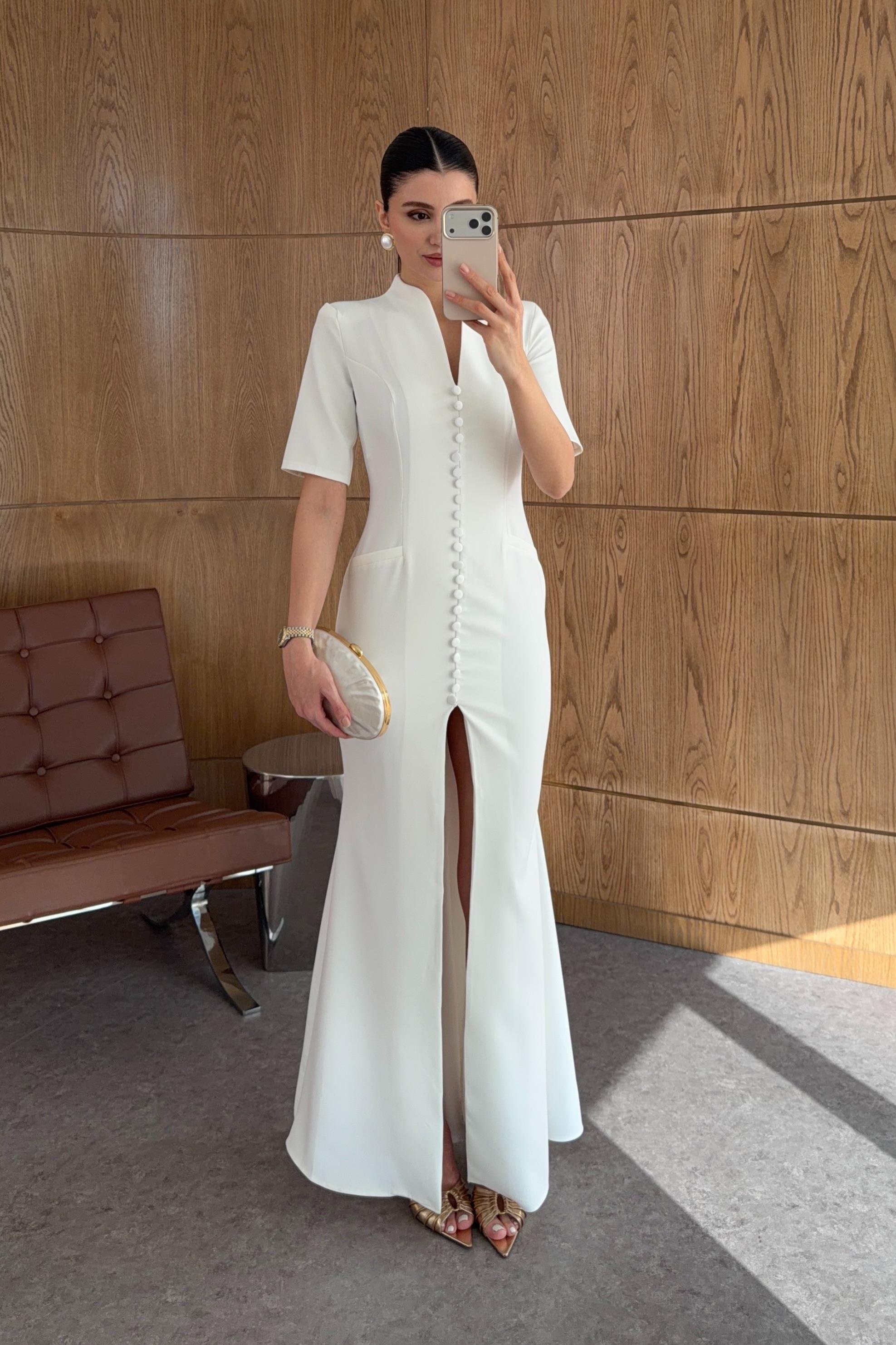 Düğmeli Maxi Boy Beyaz Elbise